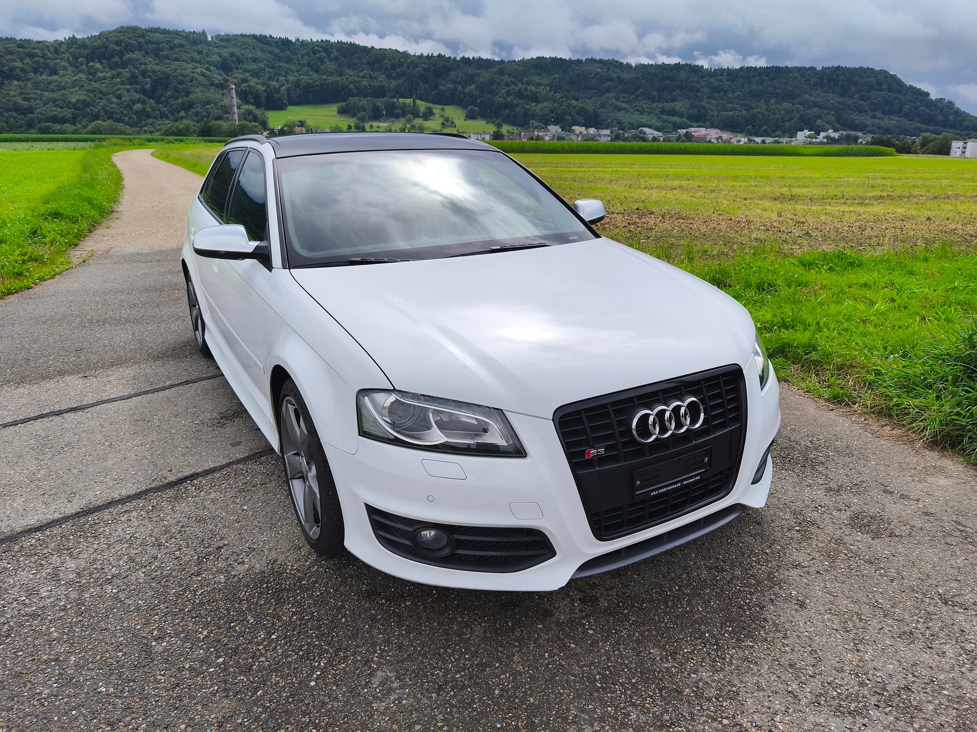AUDI S3 Sportback 2.0 TFSI quattro S-tronic-image-6
