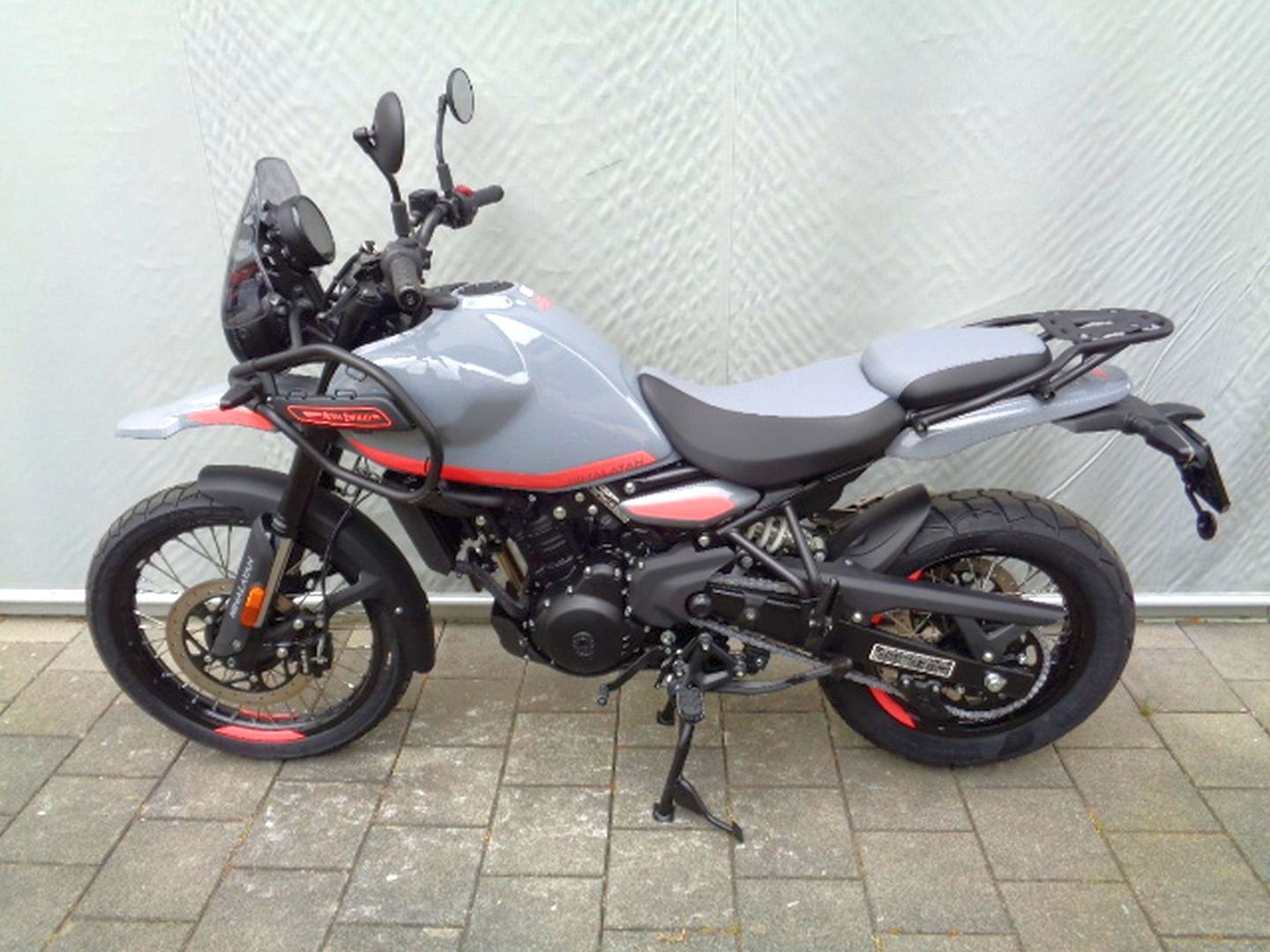 ROYAL ENFIELD HIMALAYAN 452