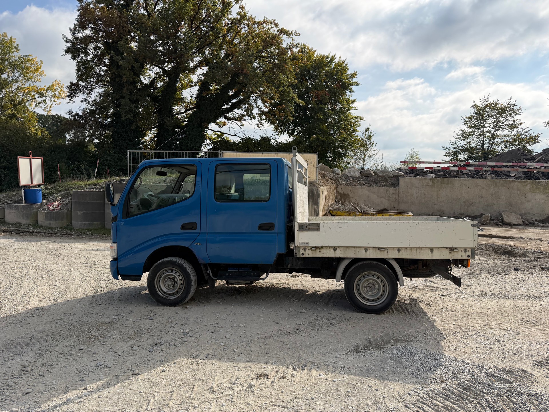 TOYOTA Dyna 100 3.0 D-4D-image-4
