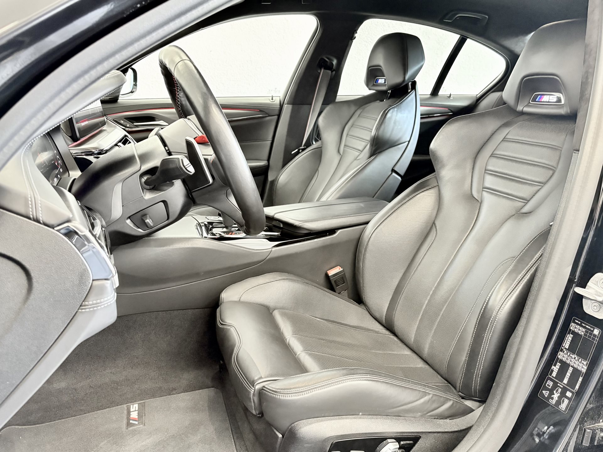 BMW M5 Lim. Competition-image-17