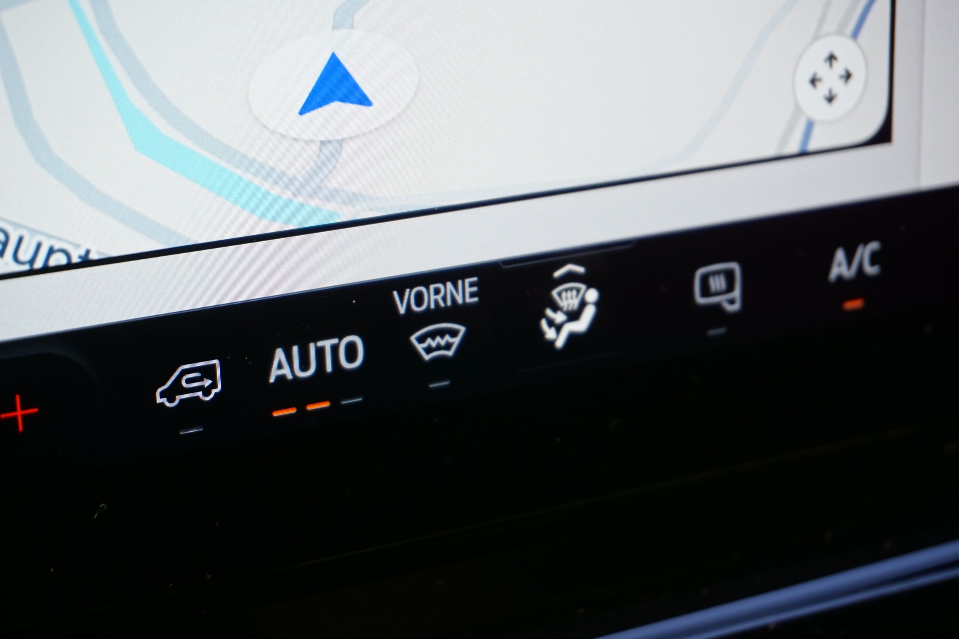 FORD E-Transit Van 350 L2 Trend RWD 68kWh-image-10