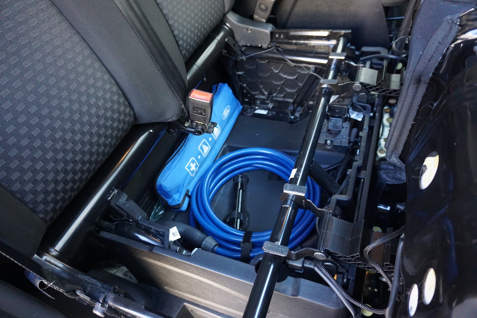 FORD E-Transit Van 350 L2 Trend RWD 68kWh-image-15