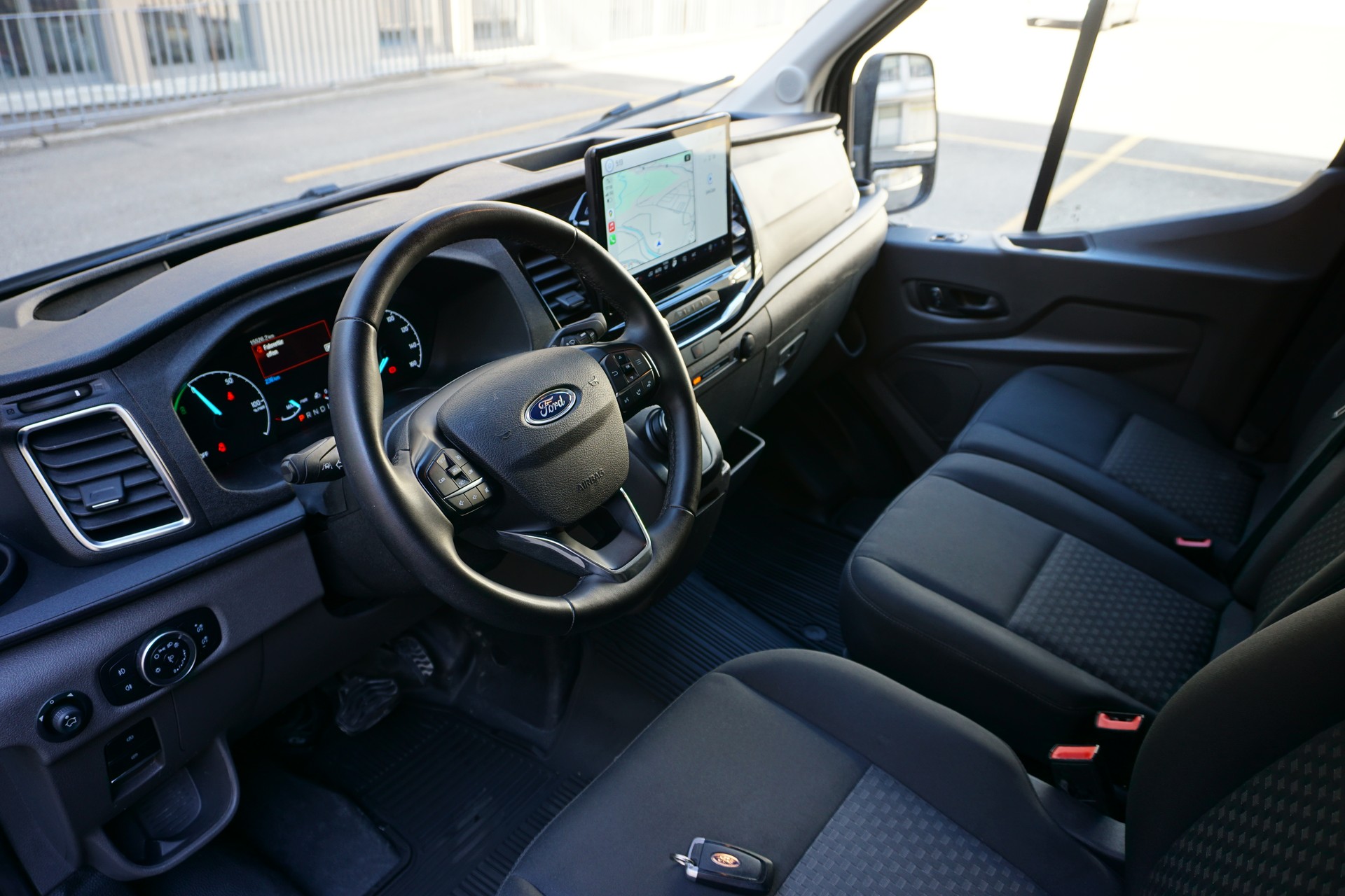 FORD E-Transit Van 350 L2 Trend RWD 68kWh-image-13