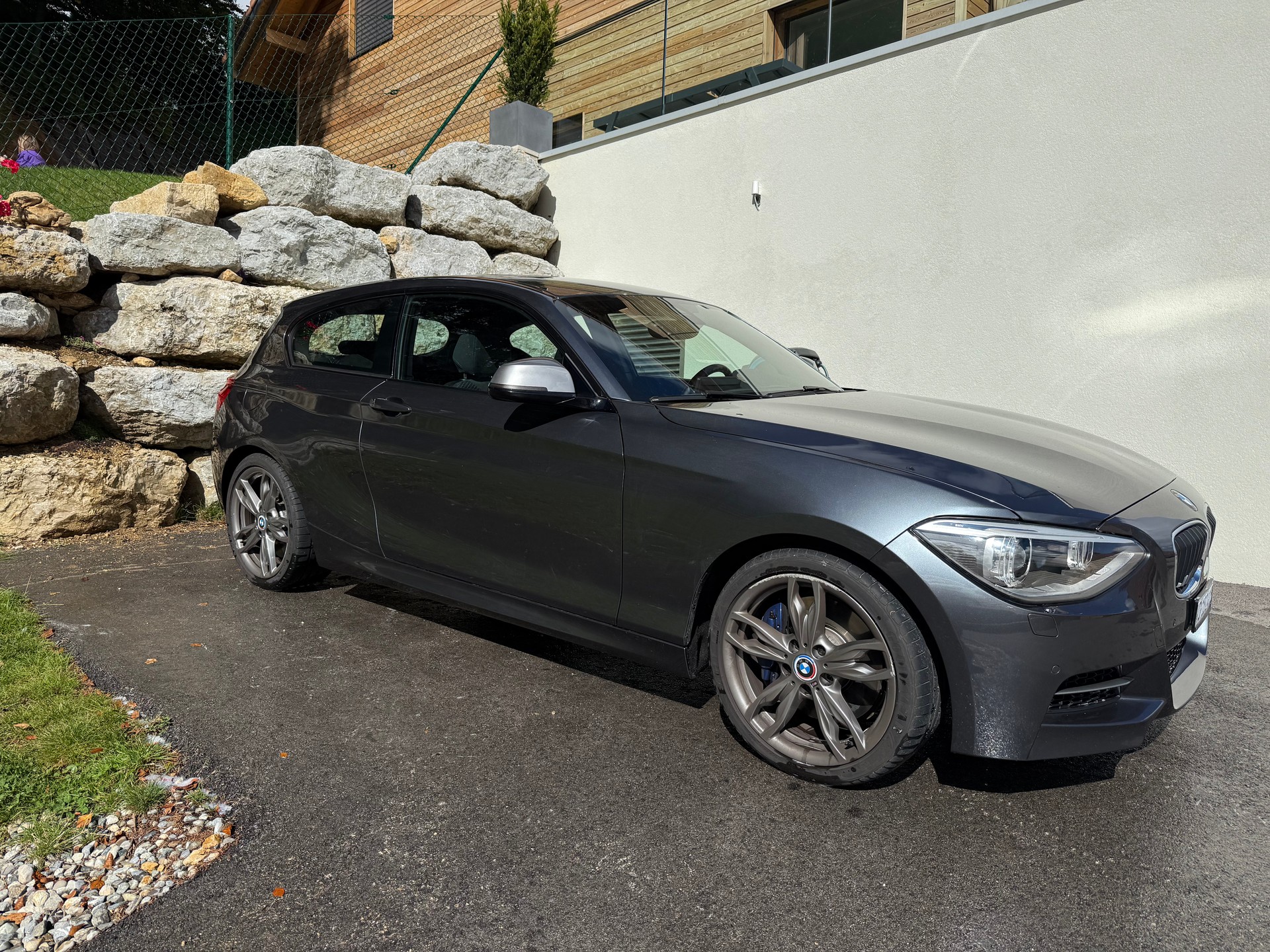 BMW M135i xDrive Steptronic-image-1