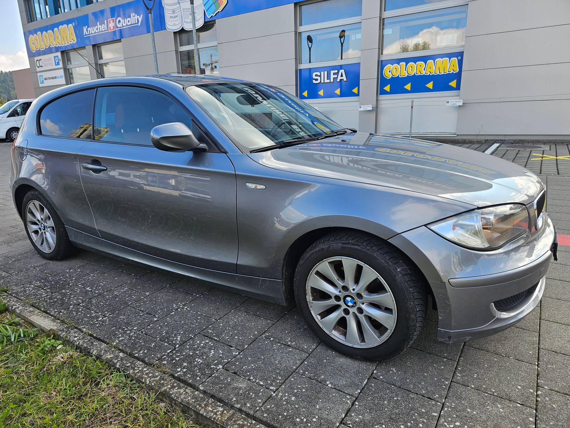 BMW 116i Dynamic Edition-image-2