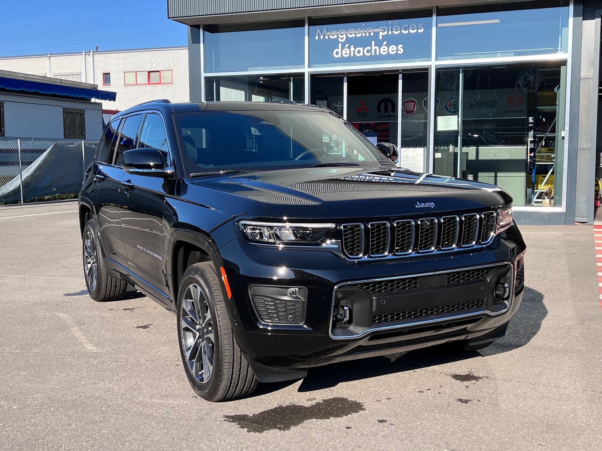 JEEP Grand Cherokee 5.7 364cv V8 Overla-image-2
