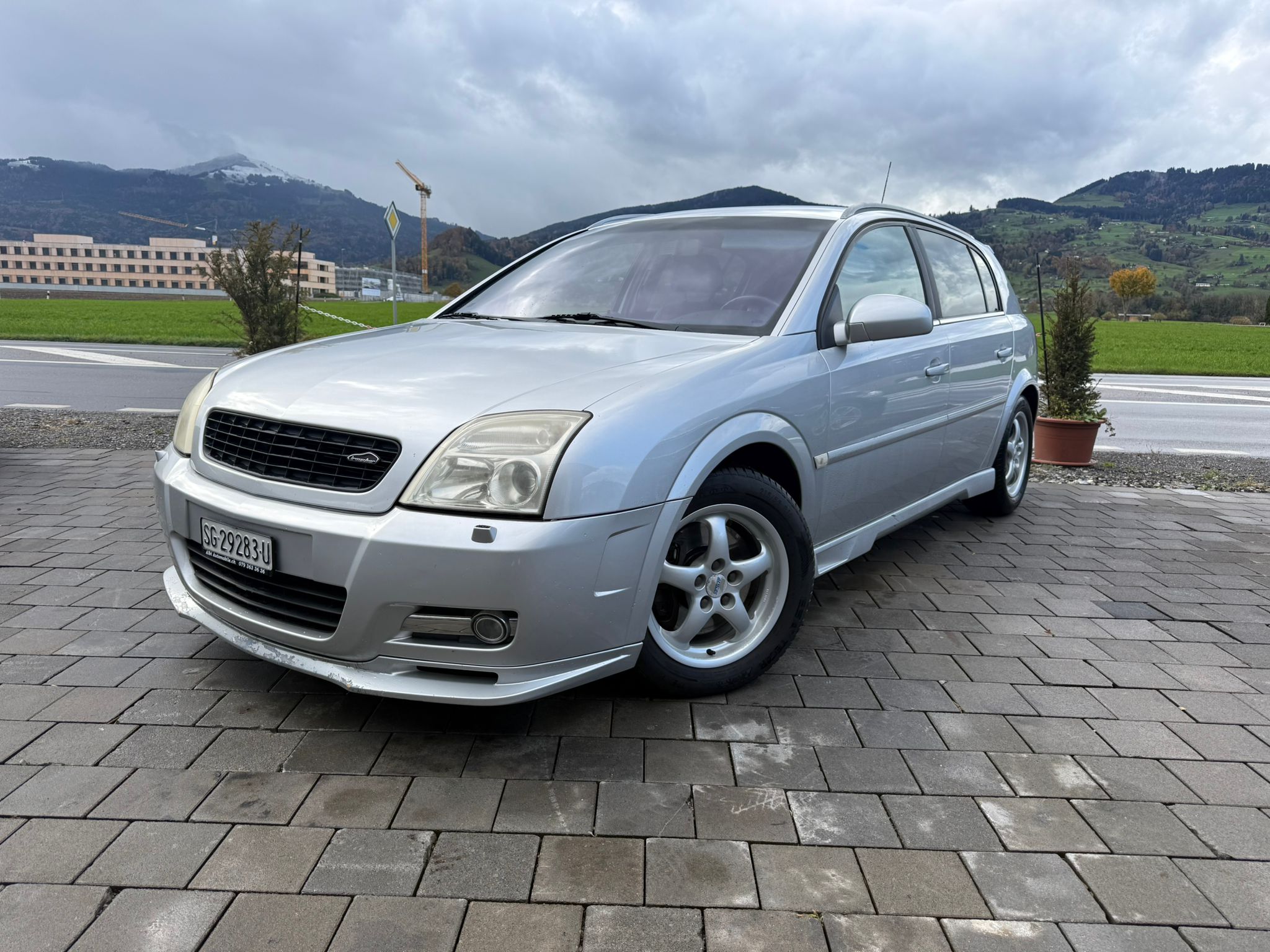 Car photo