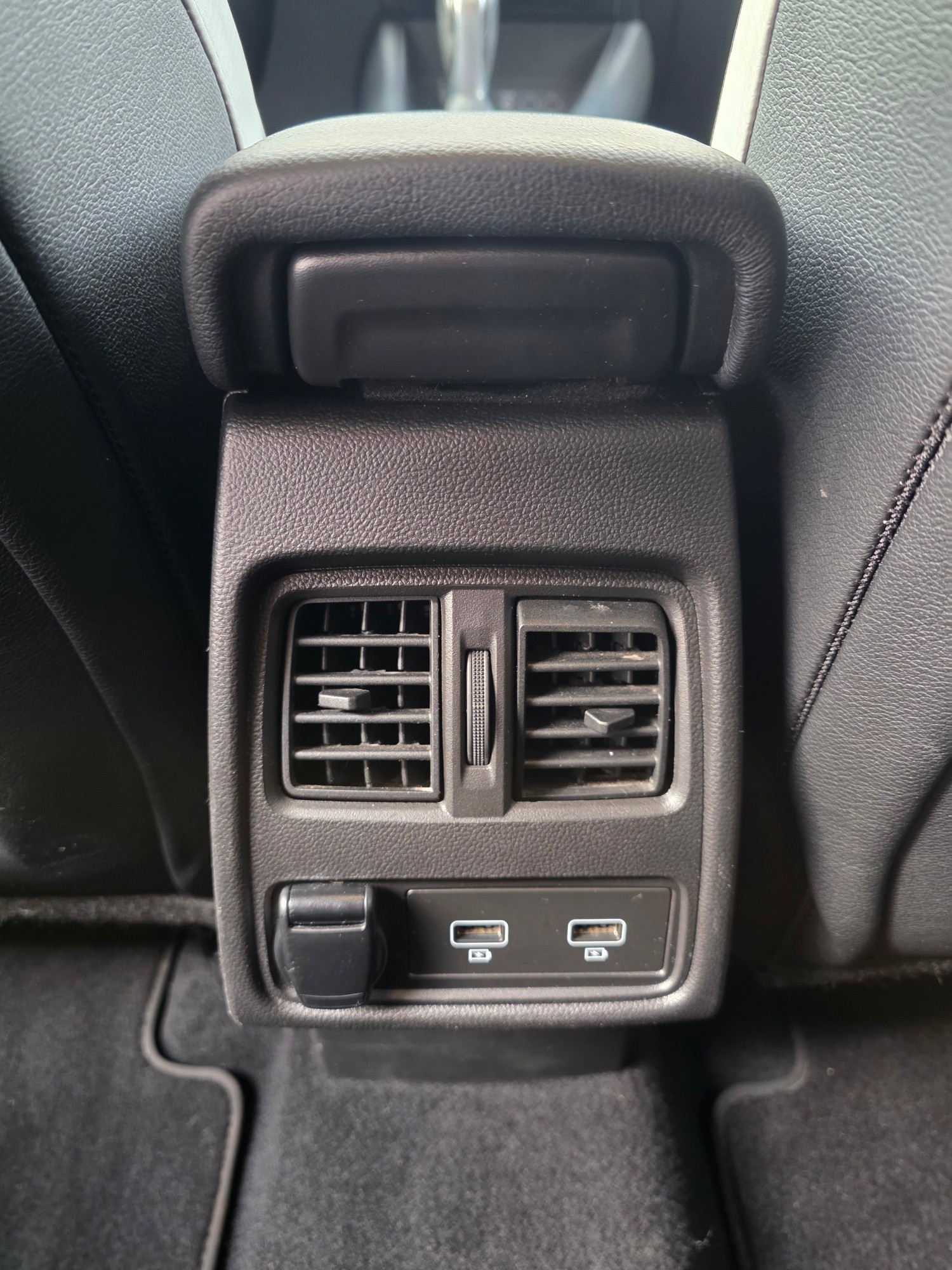 RENAULT Captur 1.3 TCe EDC Intens EDC-image-9