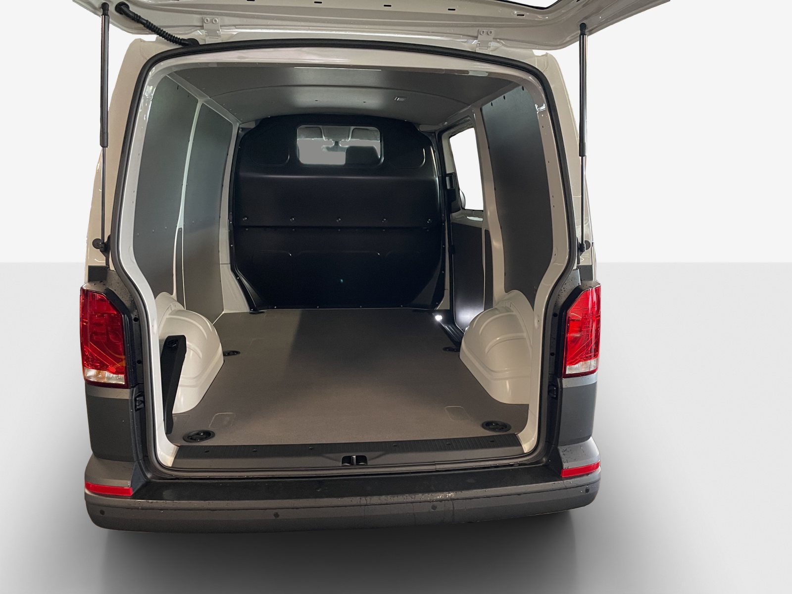 VW T6.1 2.0 TDI Entry-image-12