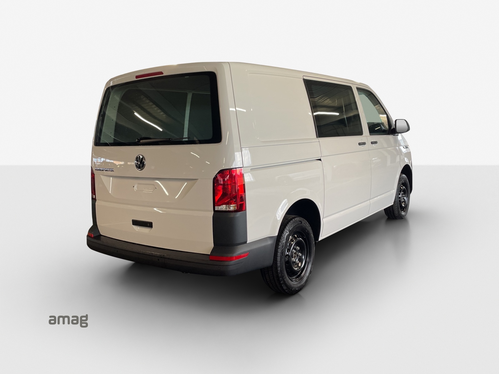 VW T6.1 2.0 TDI Entry-image-4