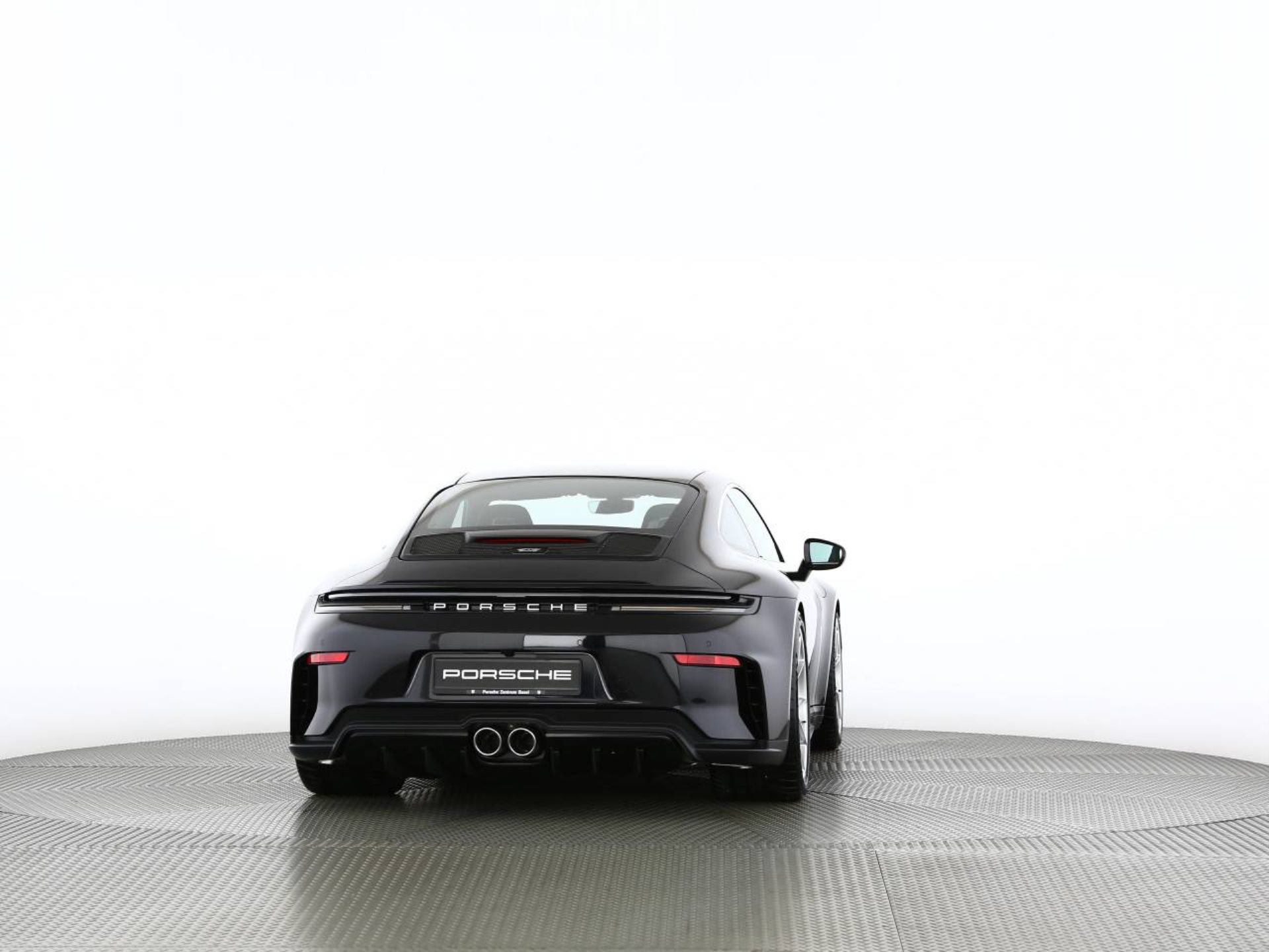 PORSCHE 911 GT3 mit Touring-Paket-image-19