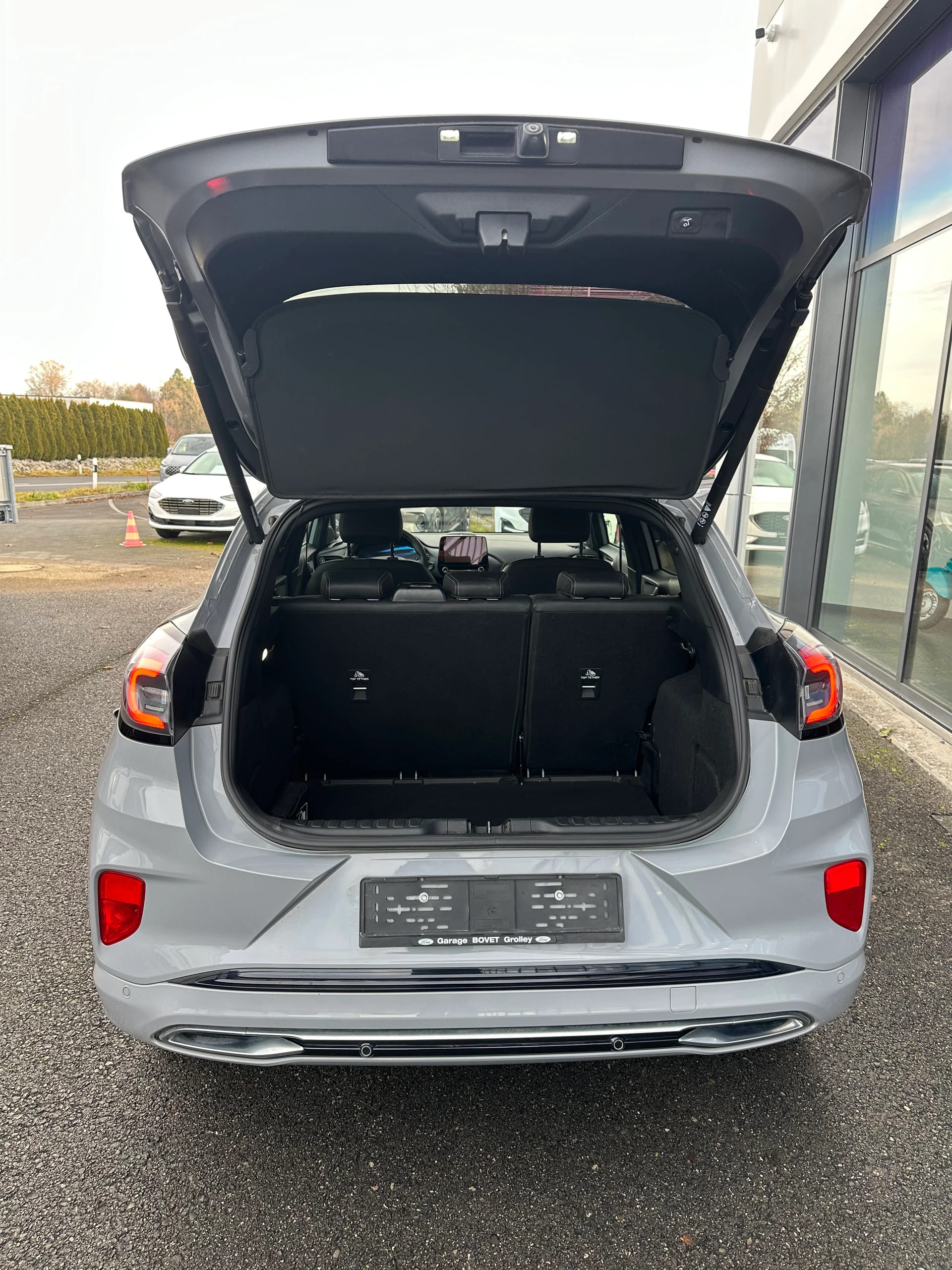 FORD Puma 1.0 EcoB Hybrid 155 ST-Line Vignale-image-5