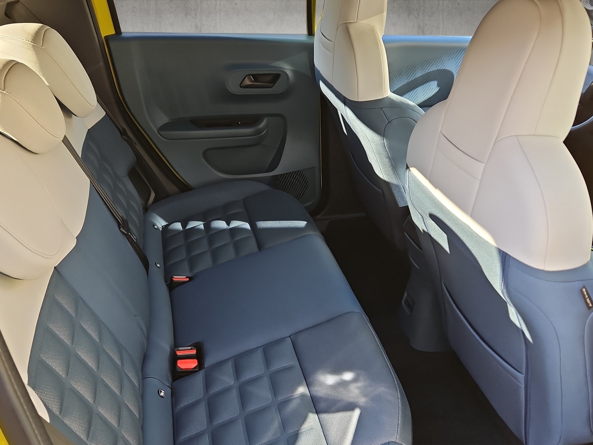 FIAT Grande Panda Elektro La Prima-image-19