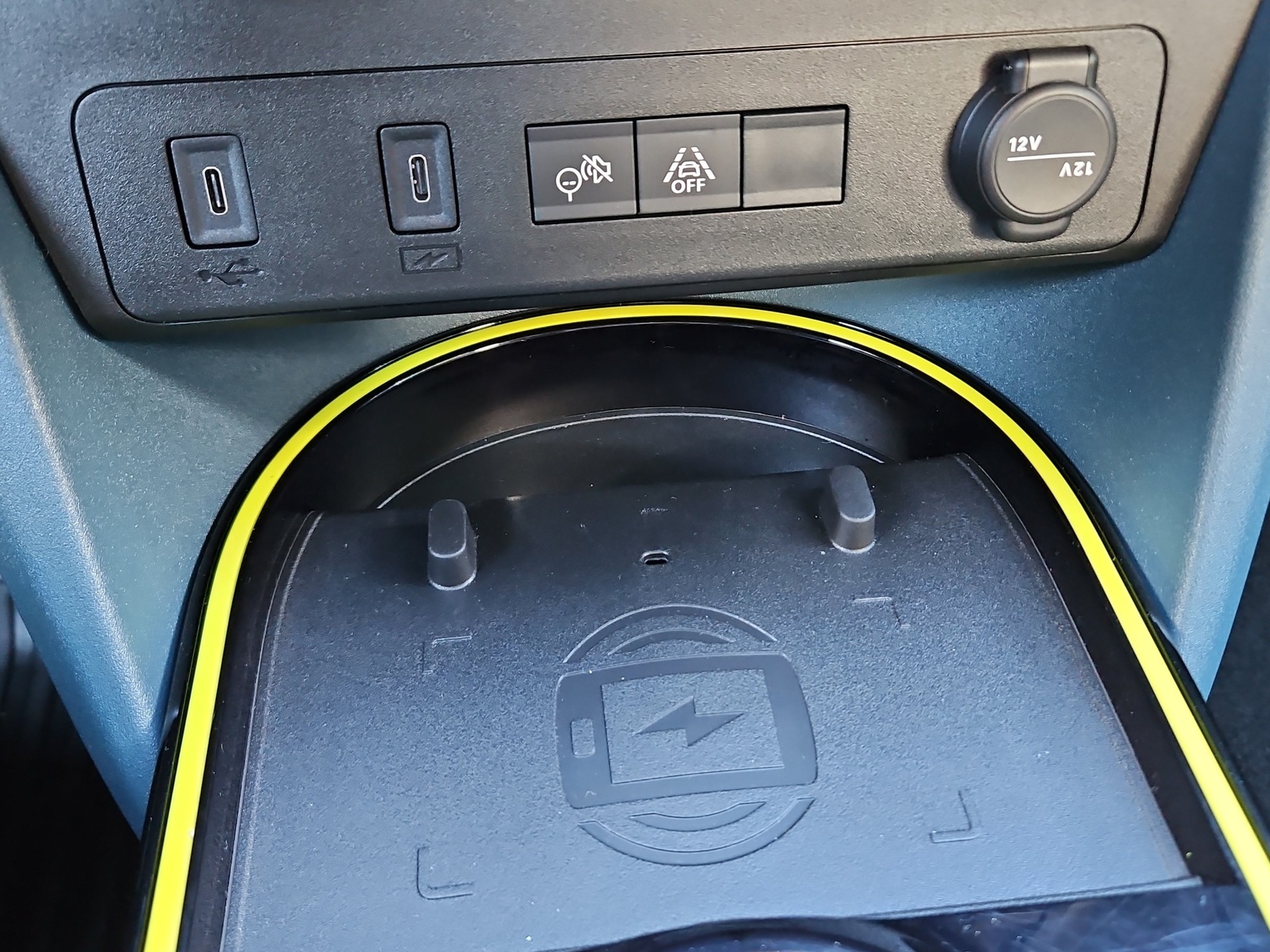 FIAT Grande Panda Elektro La Prima-image-15