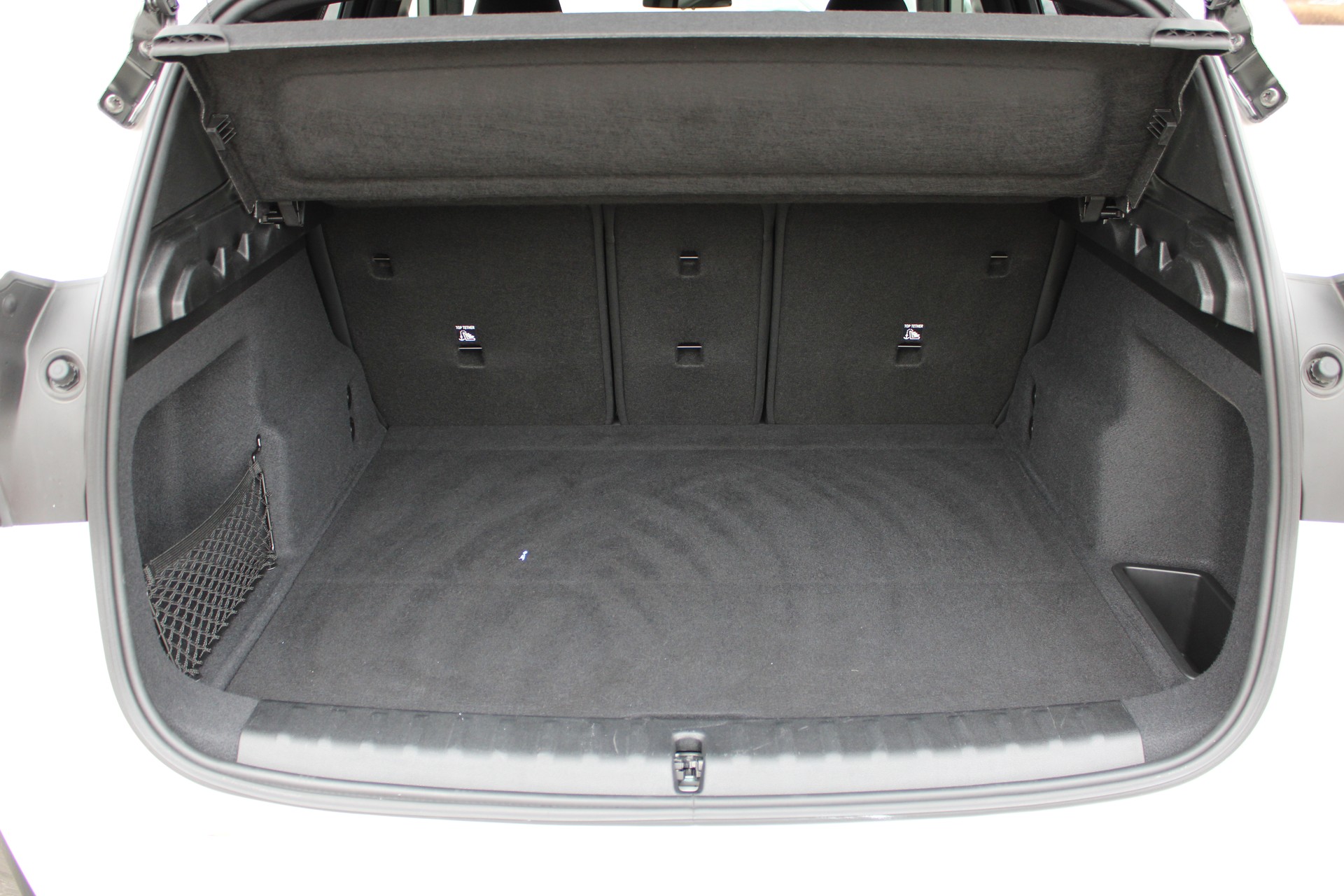 BMW X1 xDrive 23i 48V M Sport-image-15