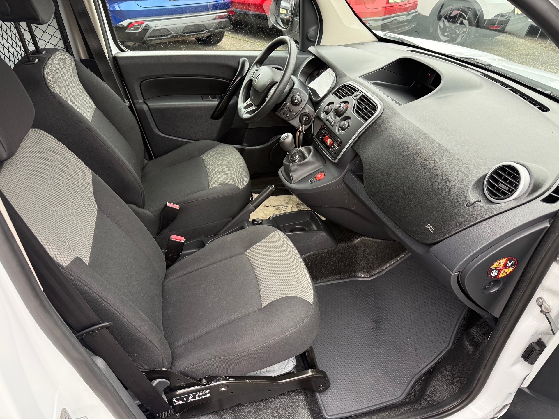 RENAULT Kangoo Medium dCi 95 ENERGY Business-image-8