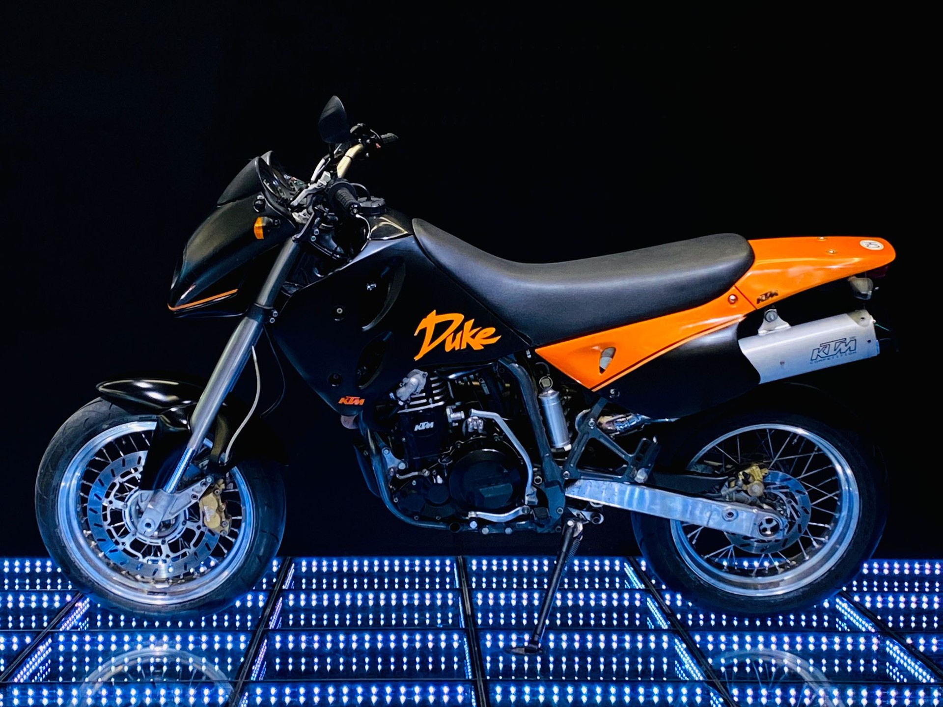 KTM 620 Duke-E-showroom-element-3