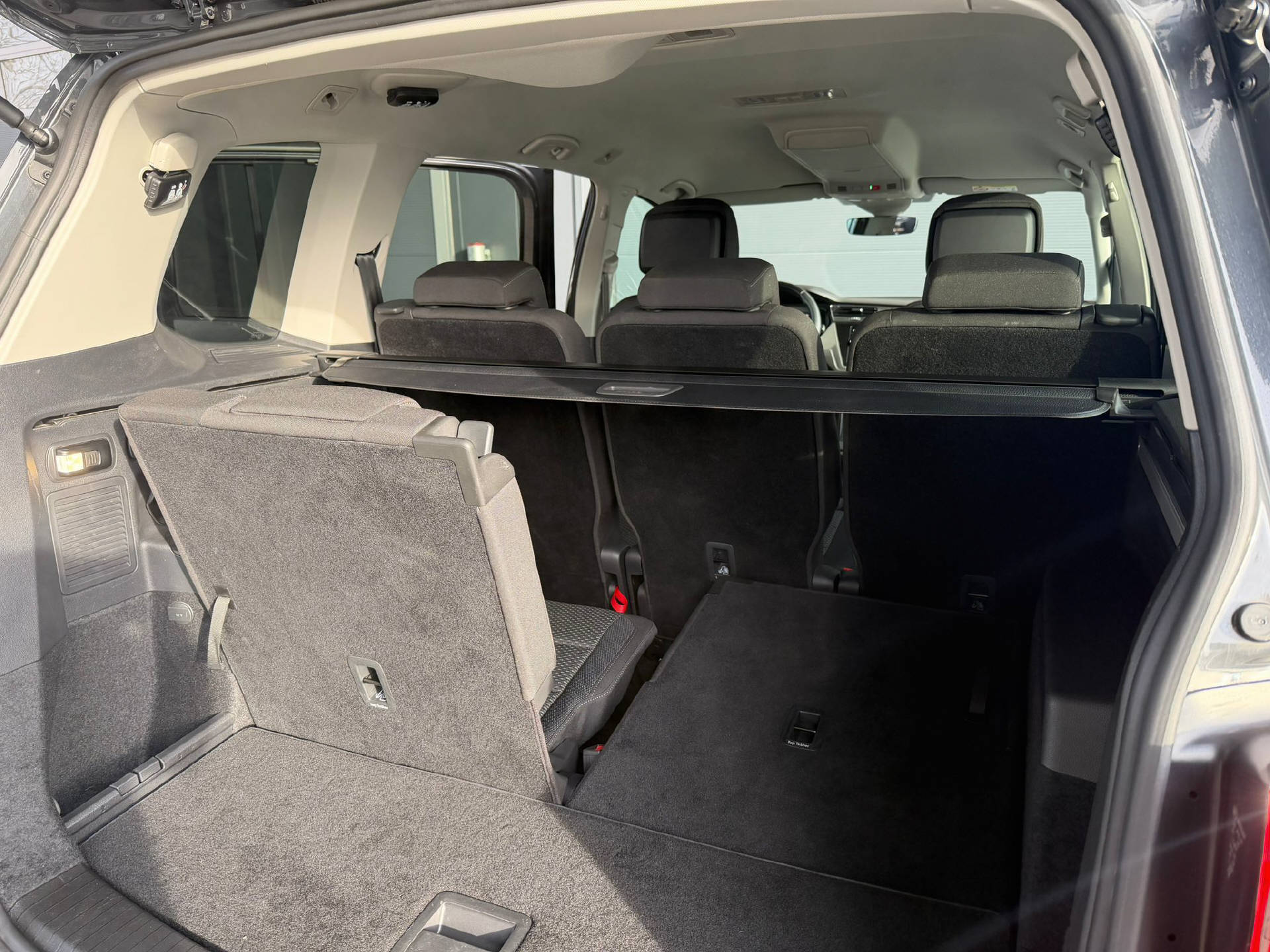 VW Touran 2.0 TDI SCR Comfortline DSG-image-16
