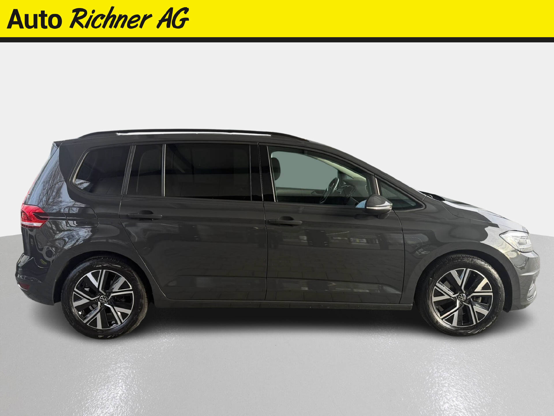 VW Touran 2.0 TDI SCR Comfortline DSG-image-2