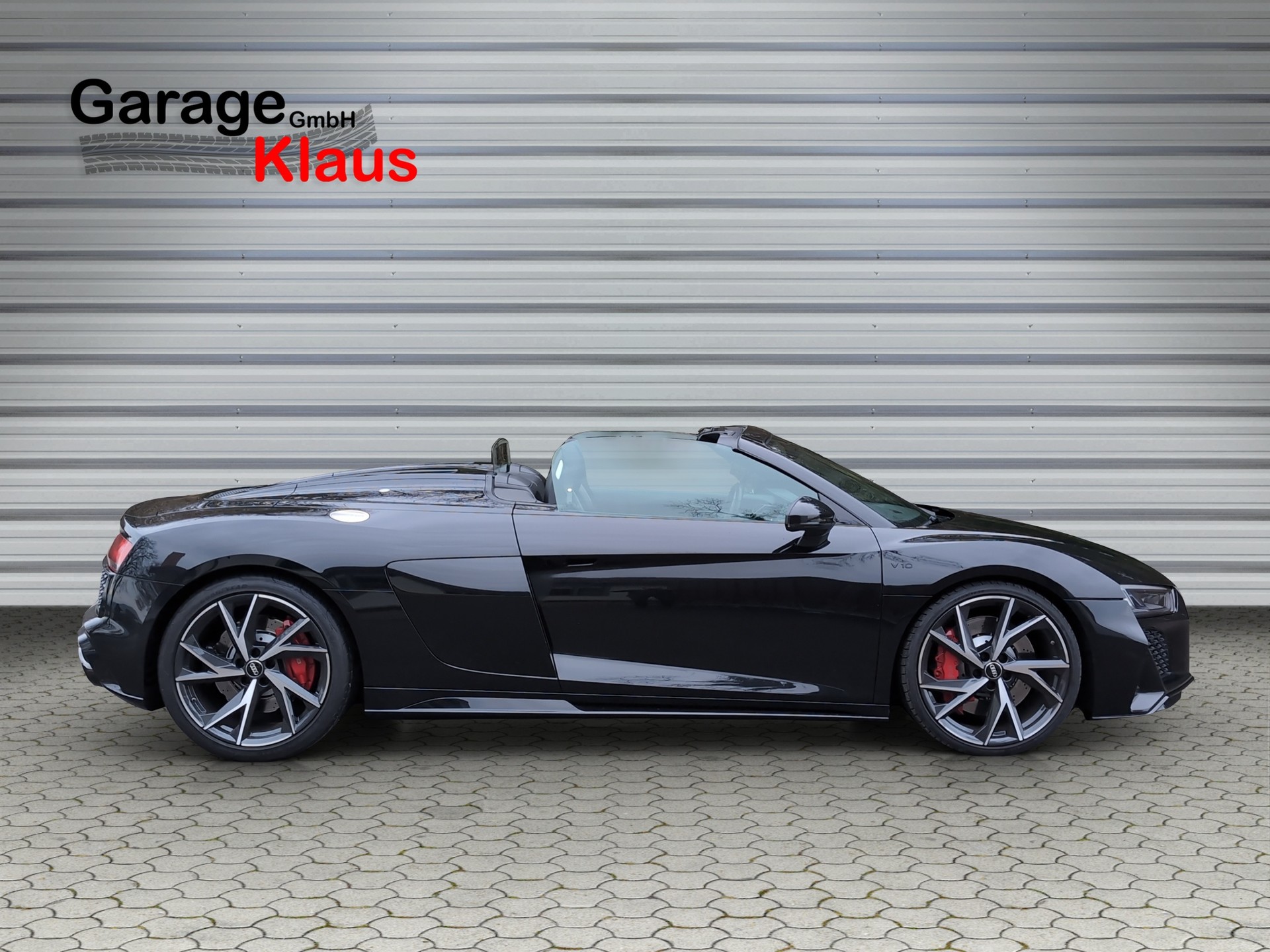 AUDI R8 Spyder RWD S-Tronic-image-6