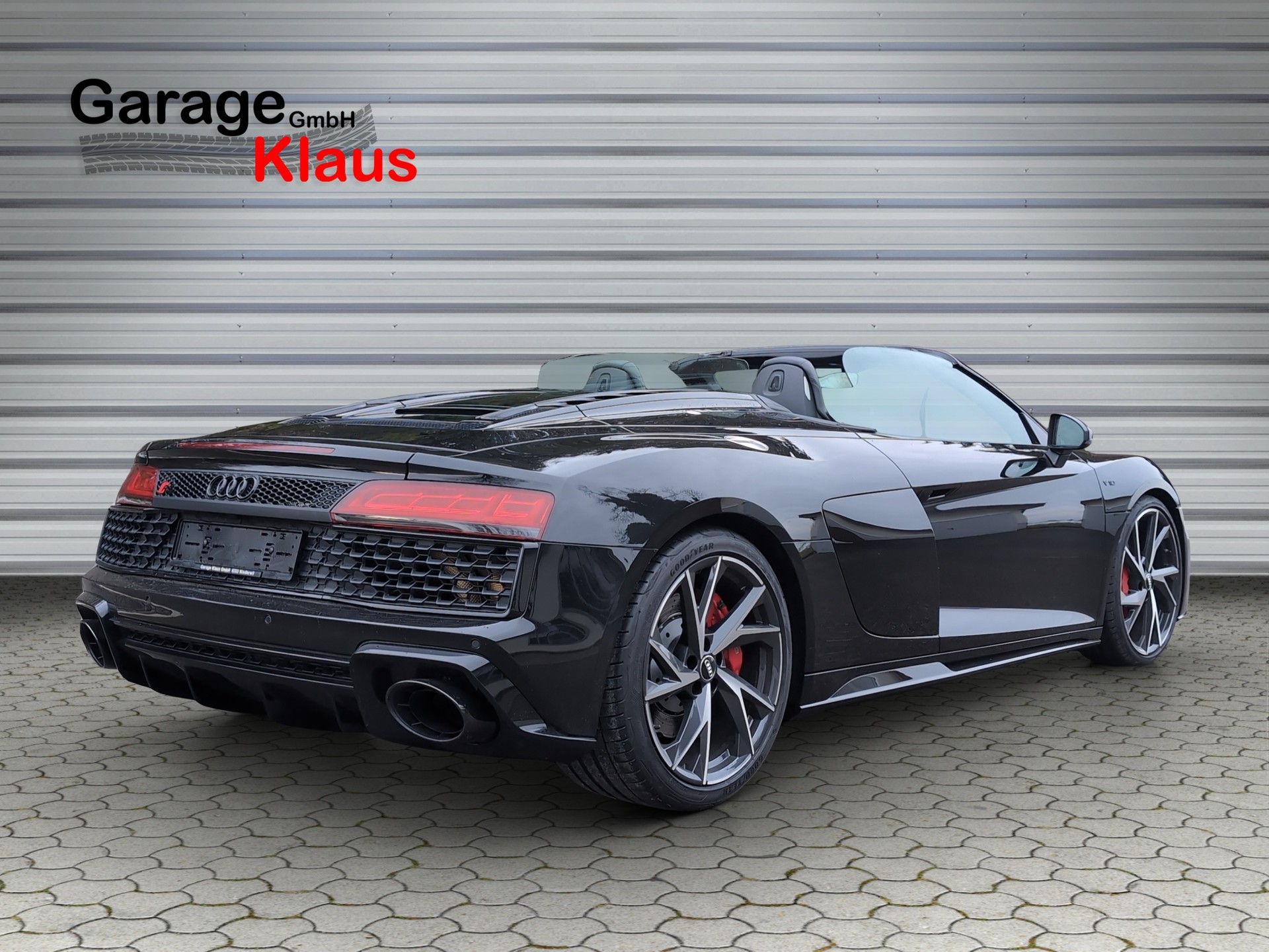 AUDI R8 Spyder RWD S-Tronic-image-5