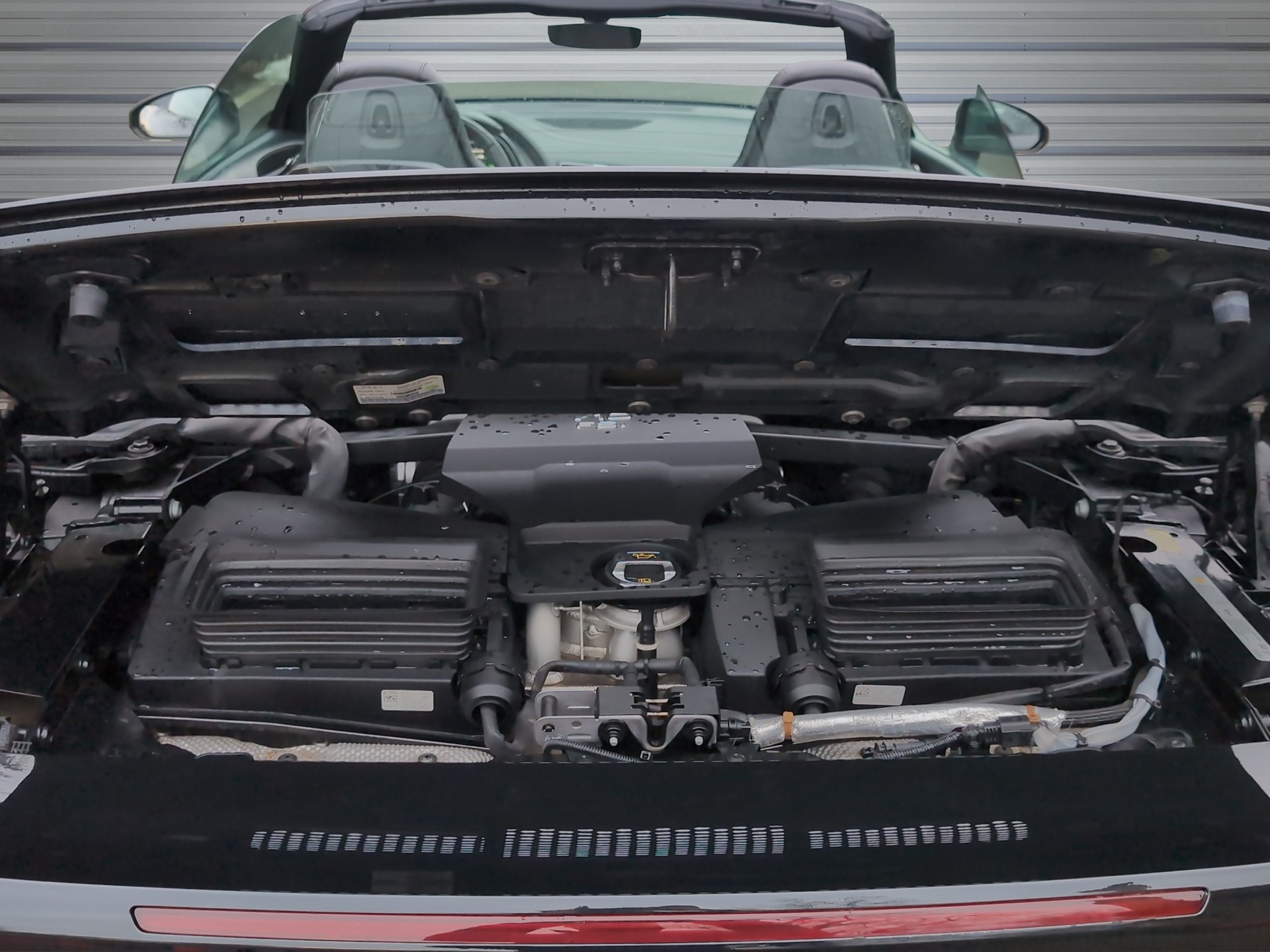 AUDI R8 Spyder RWD S-Tronic-image-9