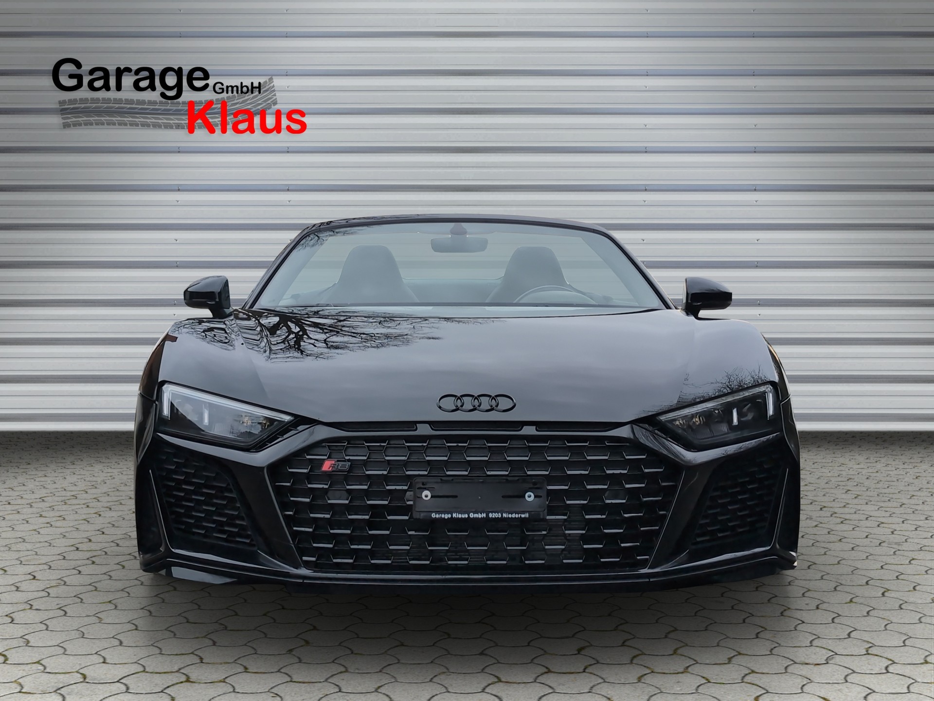 AUDI R8 Spyder RWD S-Tronic-image-1
