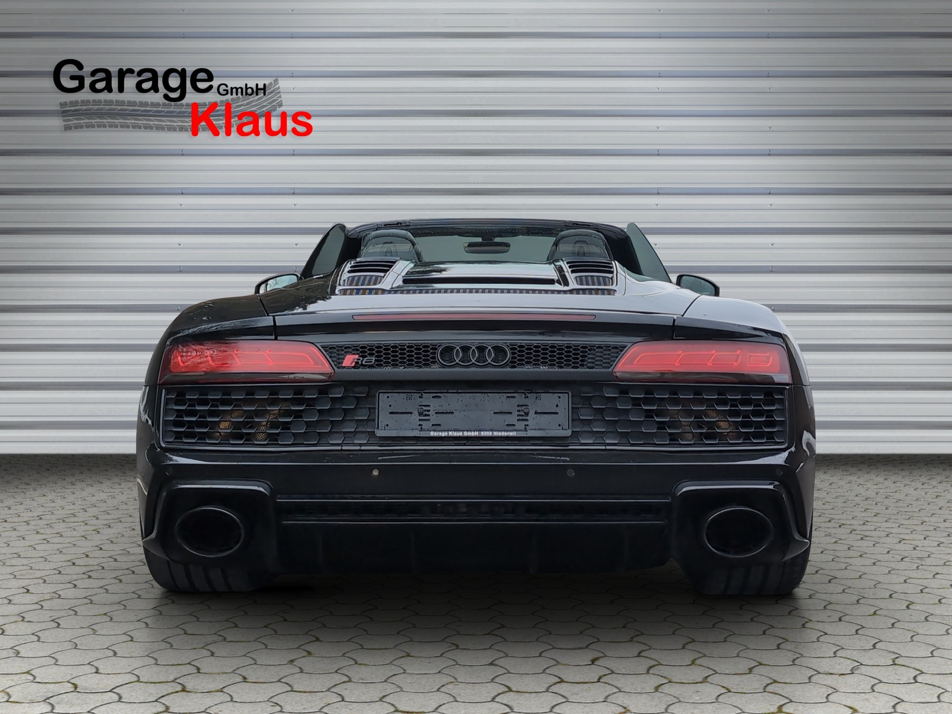 AUDI R8 Spyder RWD S-Tronic-image-4