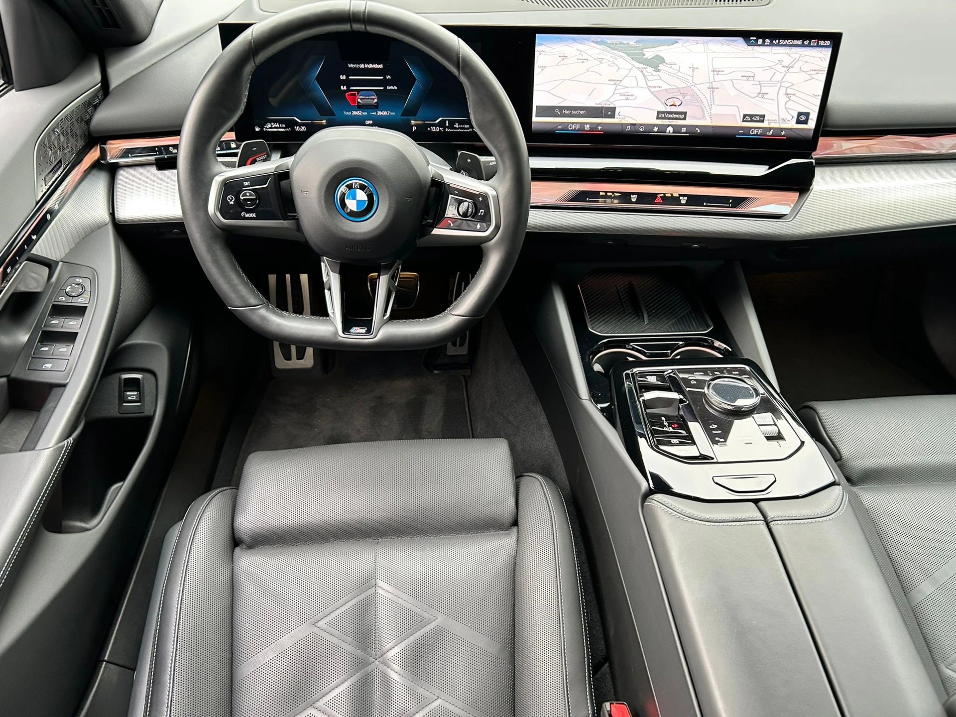 BMW 550e xDrive M-SPORT CH FAHRZEUG-image-12