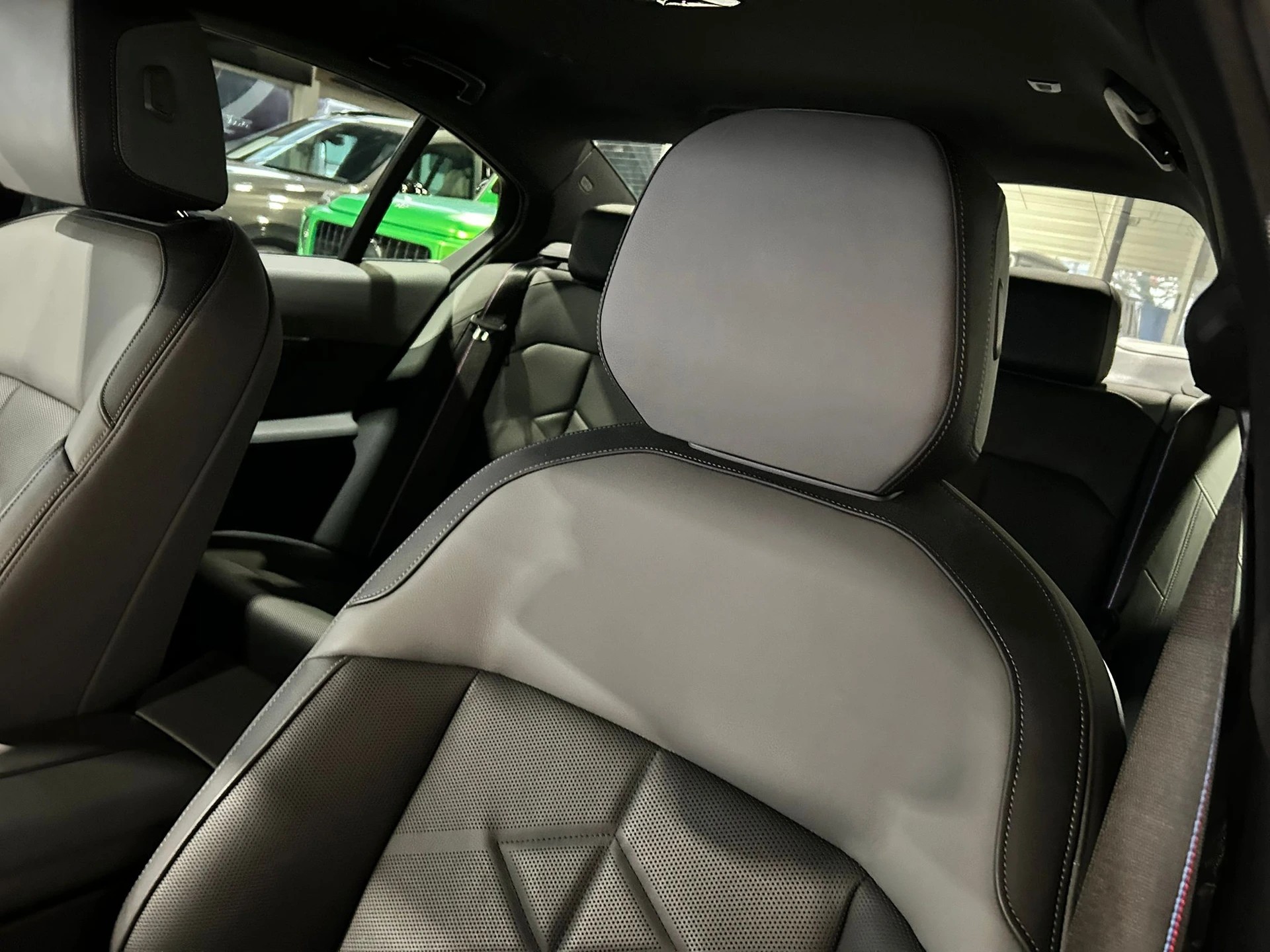 BMW 550e xDrive M-SPORT CH FAHRZEUG-image-19