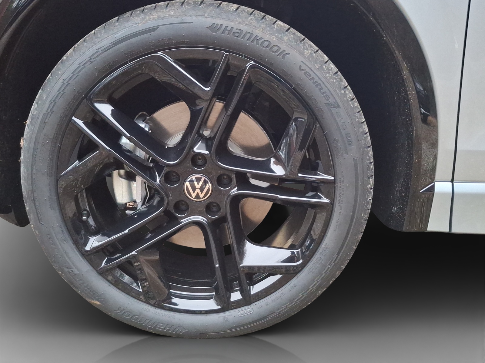 VW Tiguan 2.0 TSI DSG R-Line 4Motion-image-13
