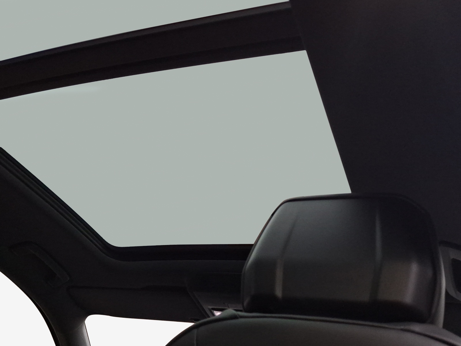 VW Tiguan 2.0 TSI DSG R-Line 4Motion-image-14