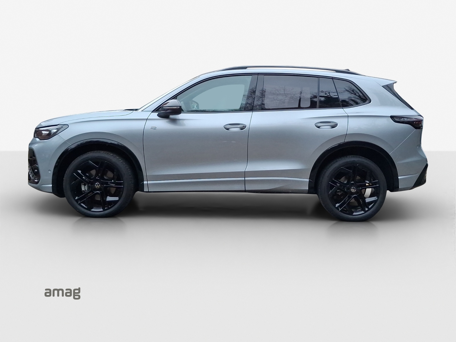 VW Tiguan 2.0 TSI DSG R-Line 4Motion-image-1