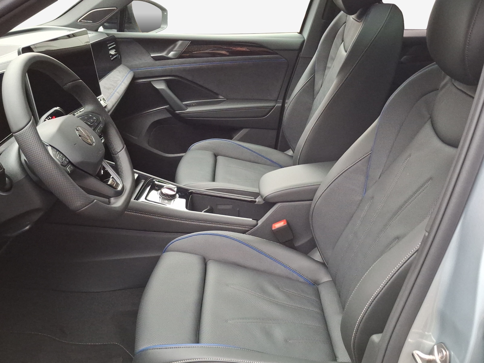 VW Tiguan 2.0 TSI DSG R-Line 4Motion-image-7