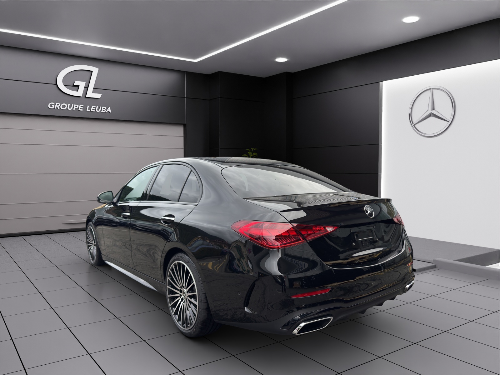 MERCEDES-BENZ C 300 4 Matic-image-4