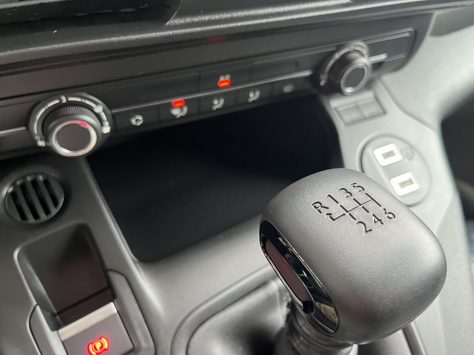 FIAT Doblo Kaw. L1 1.2 PureTech Easy Pro-image-11