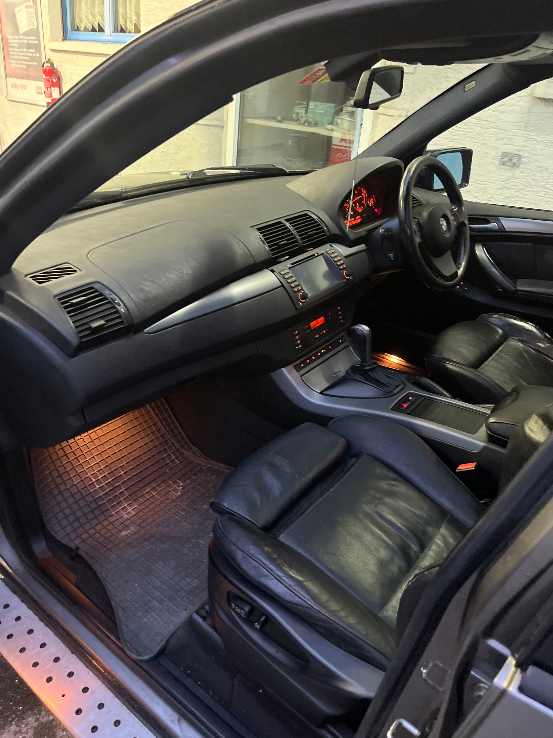 BMW X5 3.0d Automatic-image-11