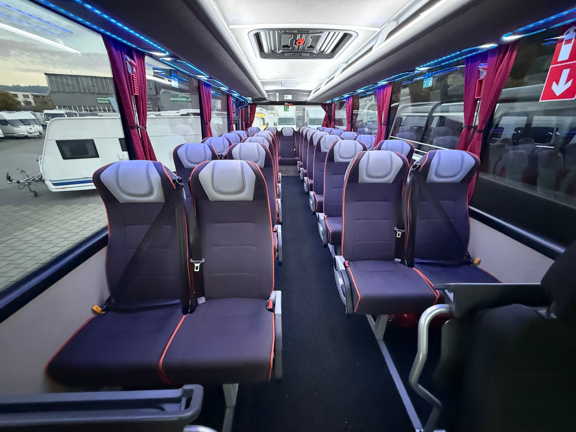 ISUZU AOS Novo Ultra Midibus-image-9