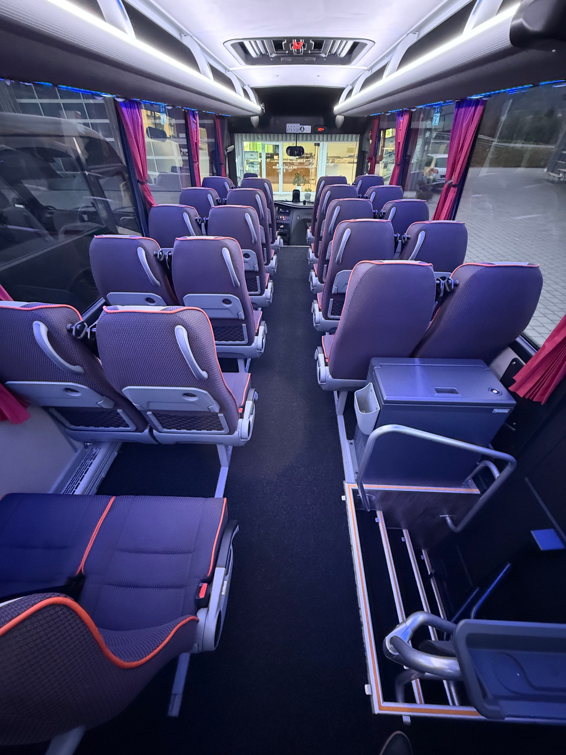ISUZU AOS Novo Ultra Midibus-image-11