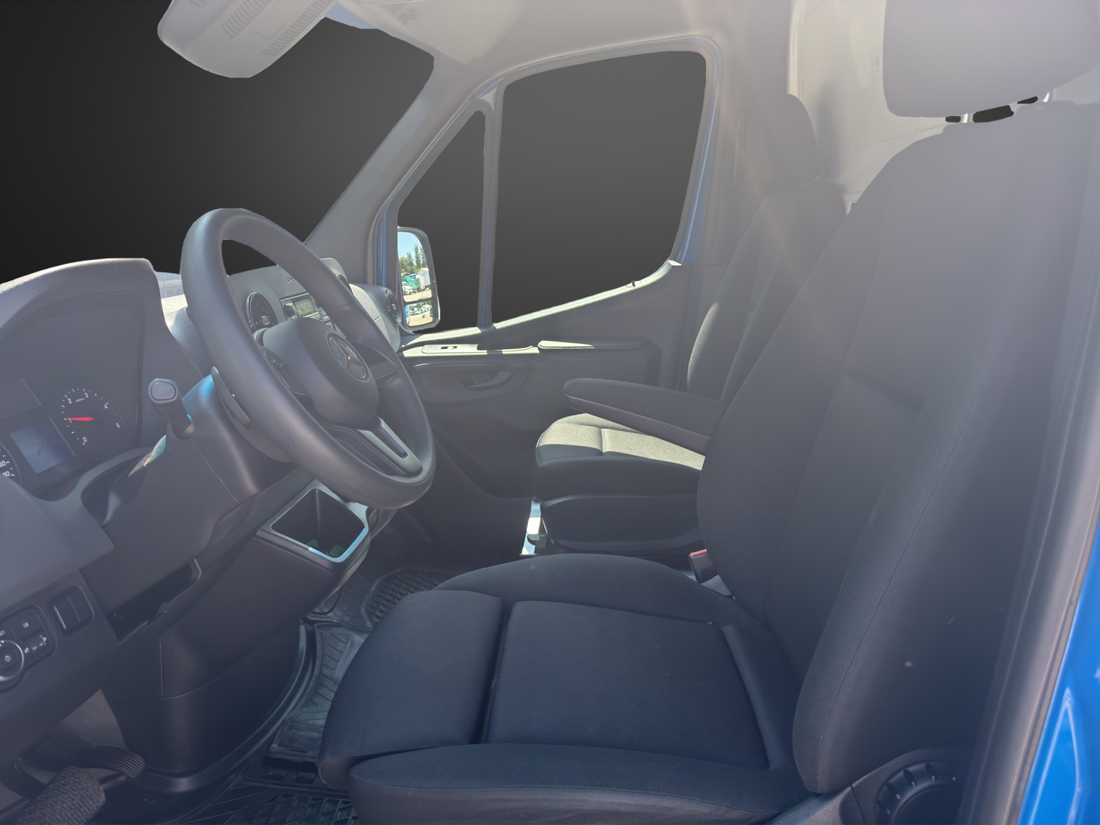 MERCEDES-BENZ Sprinter 315 CDI Standard FWD-image-7