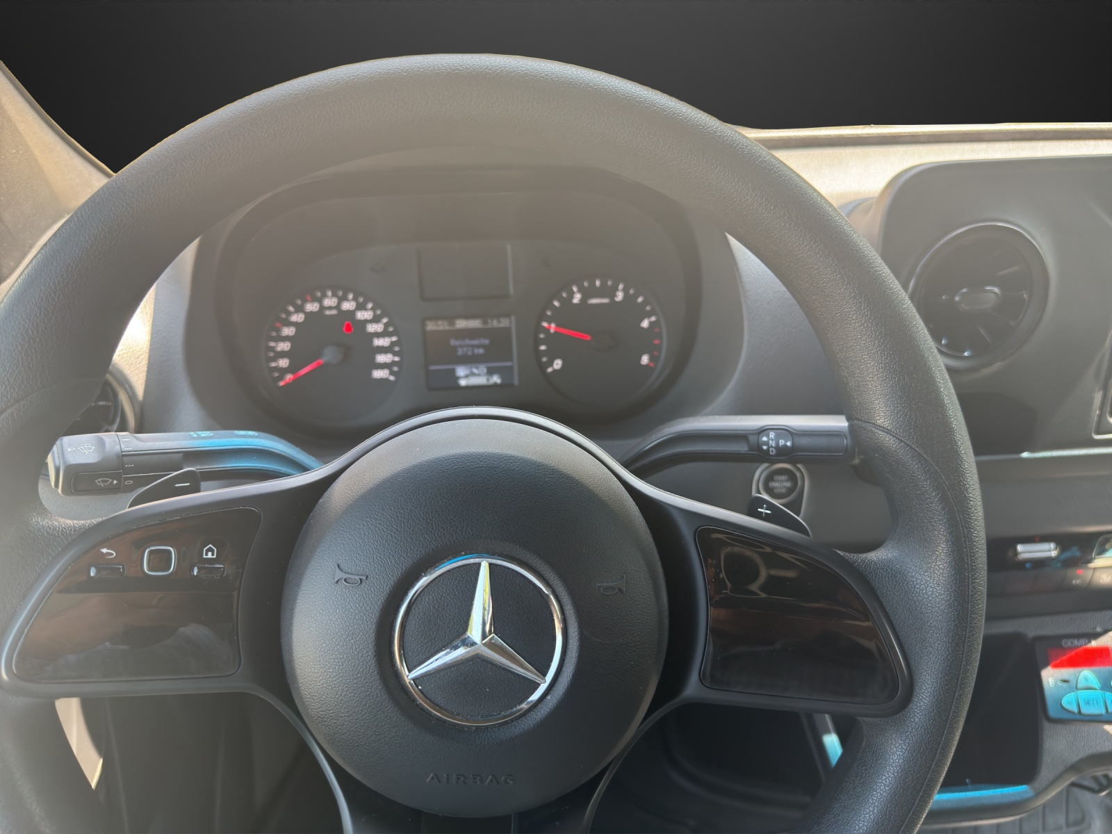 MERCEDES-BENZ Sprinter 315 CDI Standard FWD-image-9