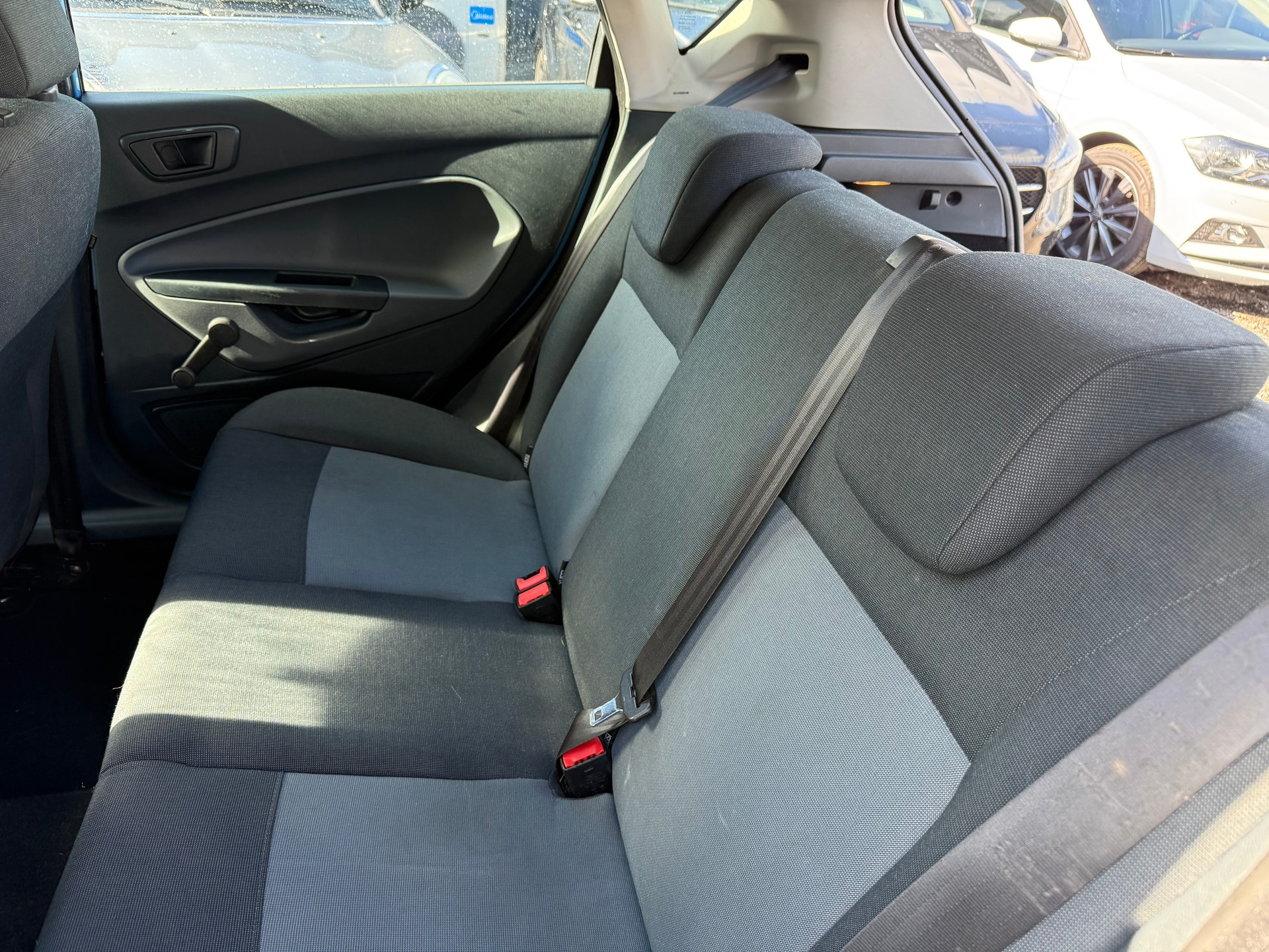 FORD Fiesta 1.25 16V Ambiente-image-6
