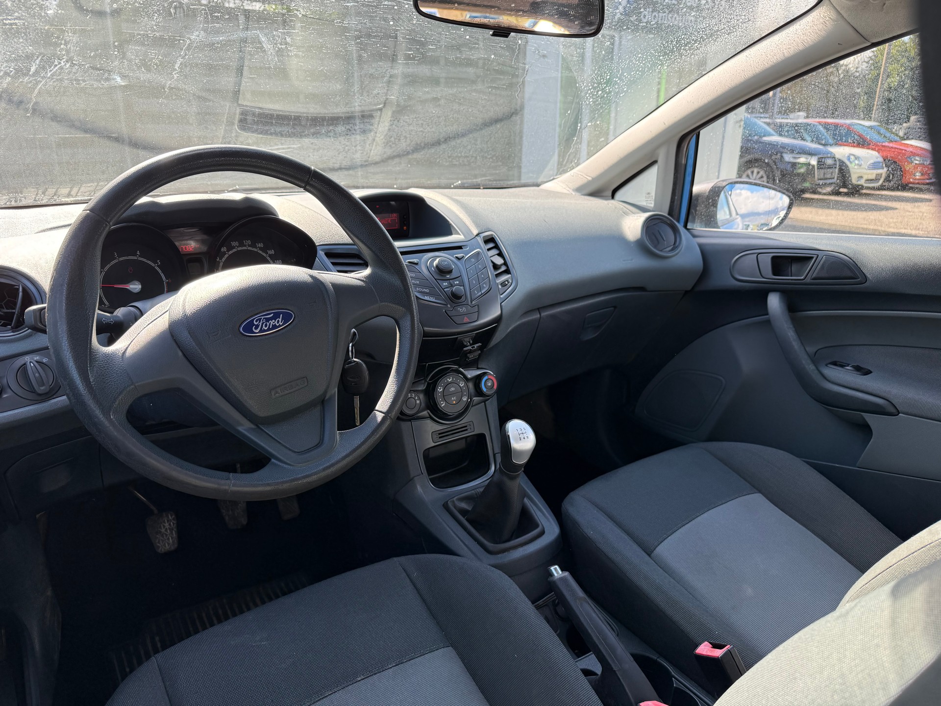 FORD Fiesta 1.25 16V Ambiente-image-7