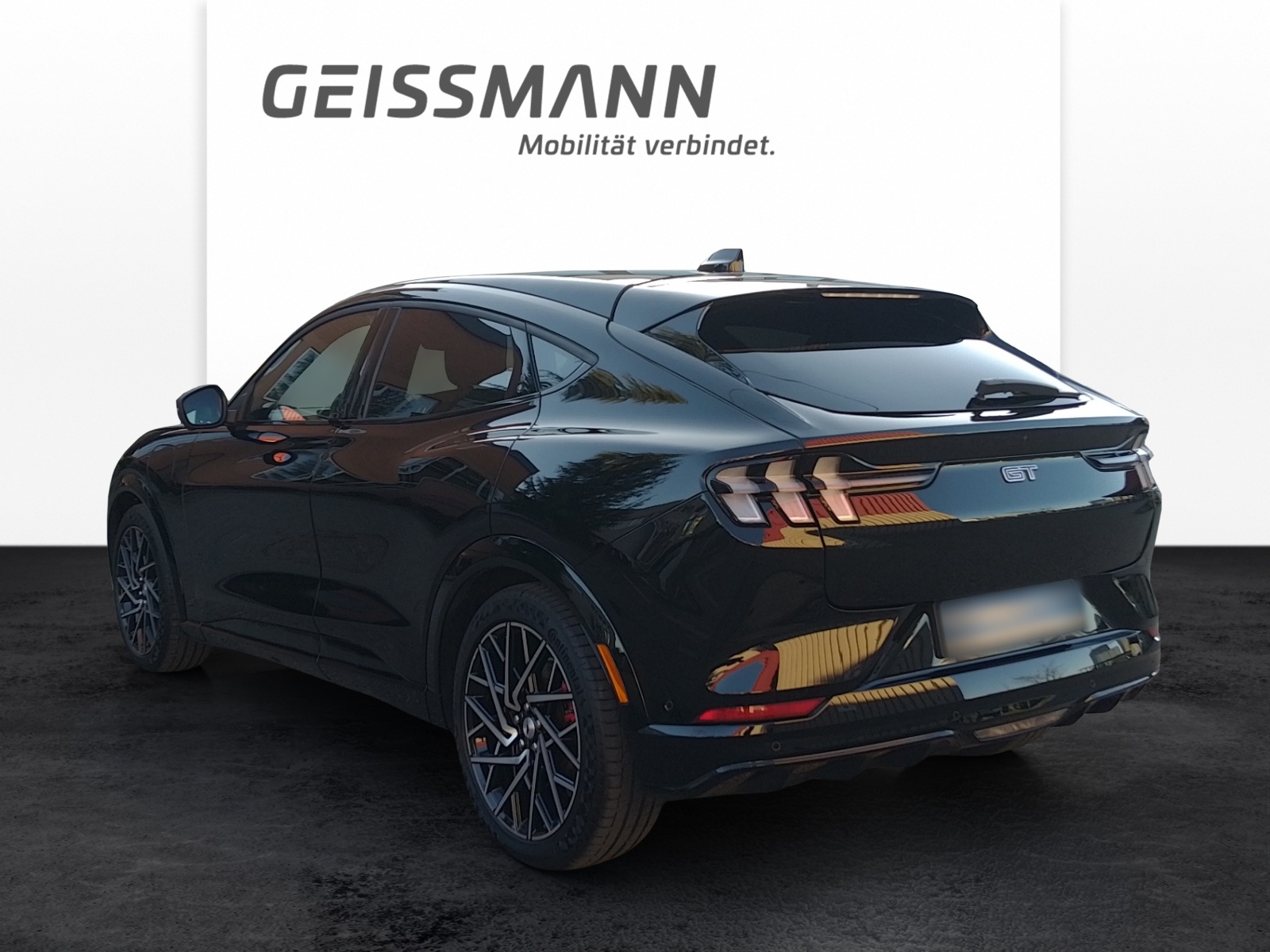 FORD Mustang Mach-E Extended GT AWD 602 PS-image-2