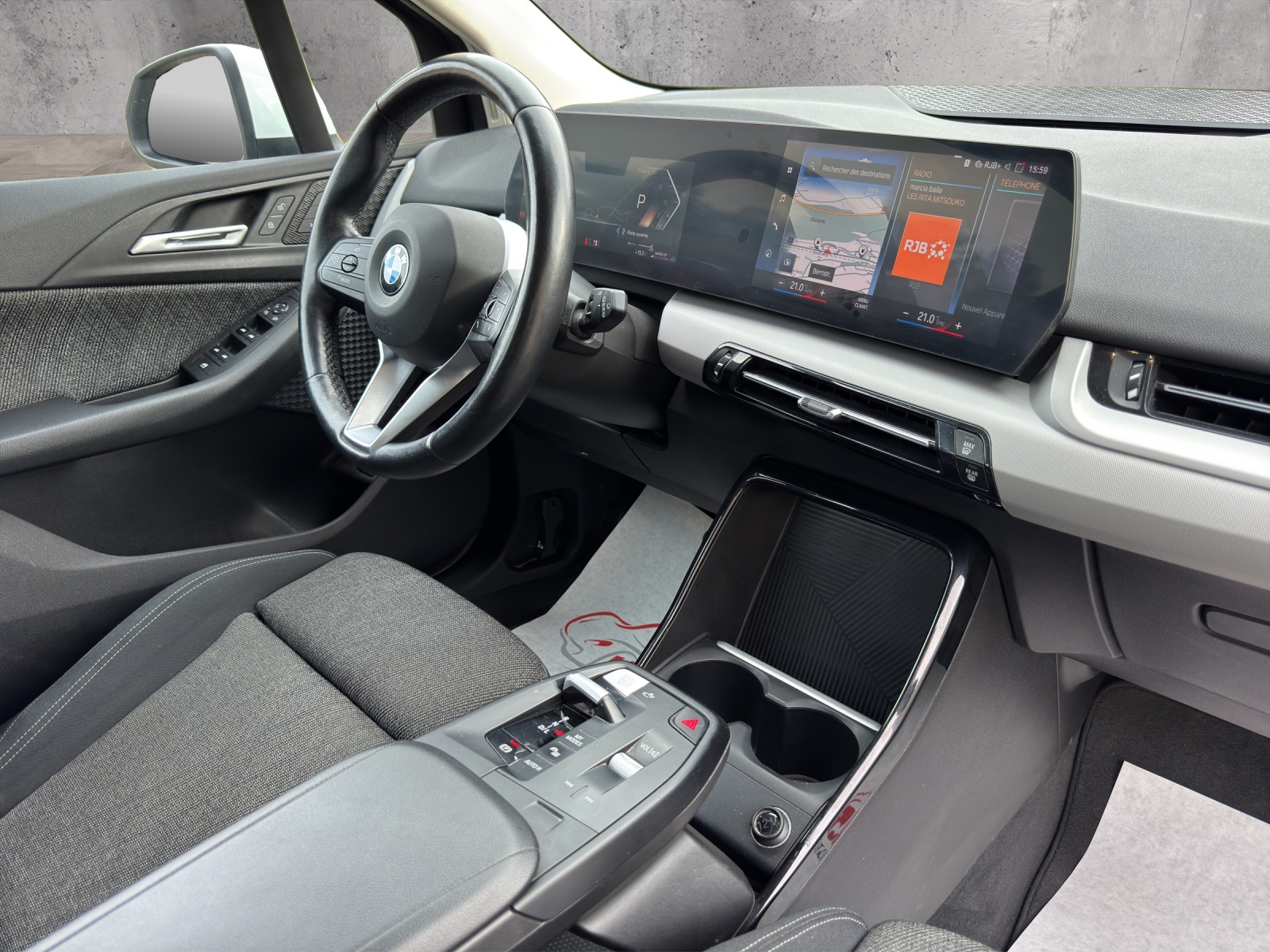 BMW 218d Active Tourer DKG-image-12