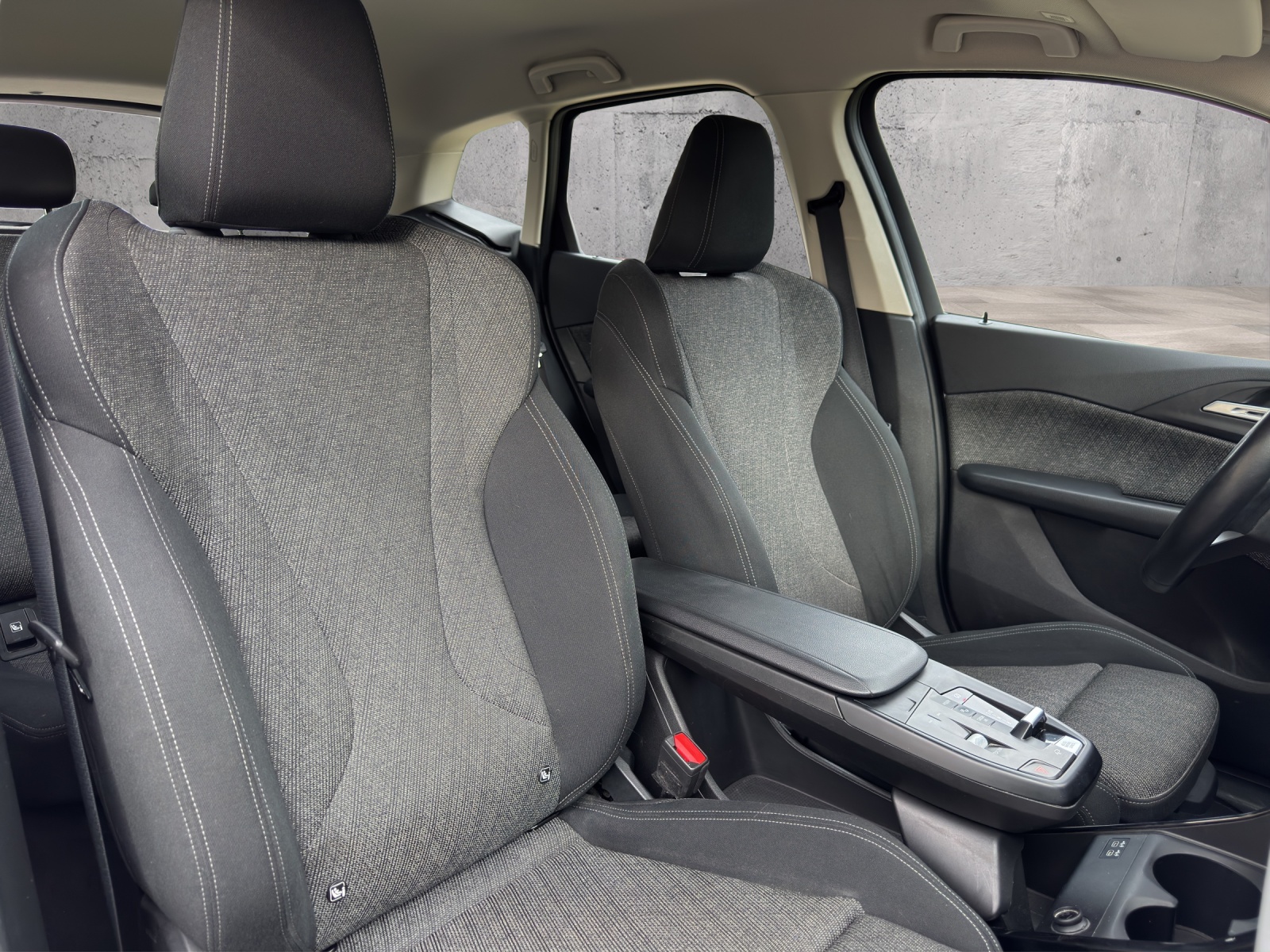 BMW 218d Active Tourer DKG-image-13