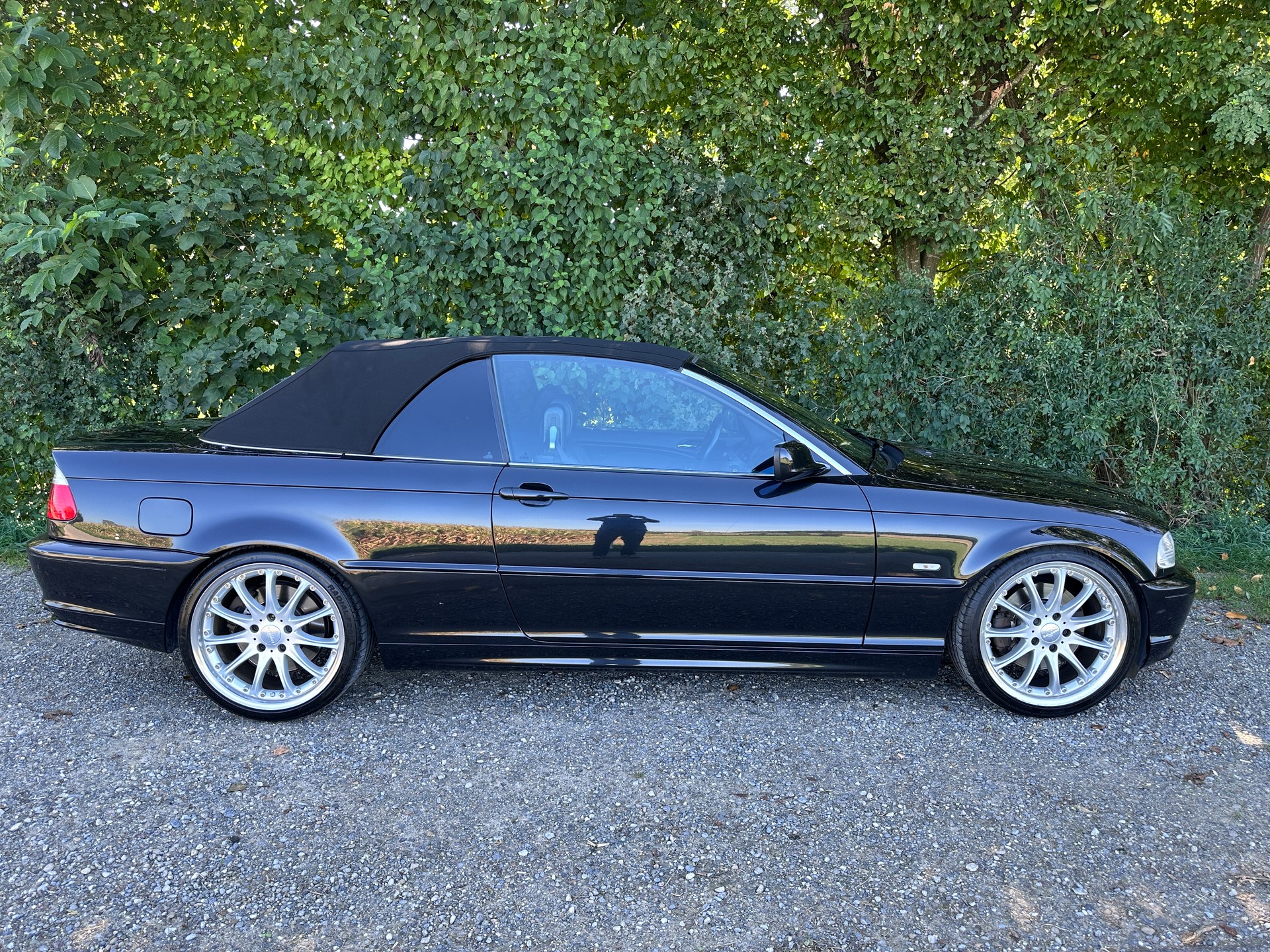 BMW 330Ci Cabriolet-image-2