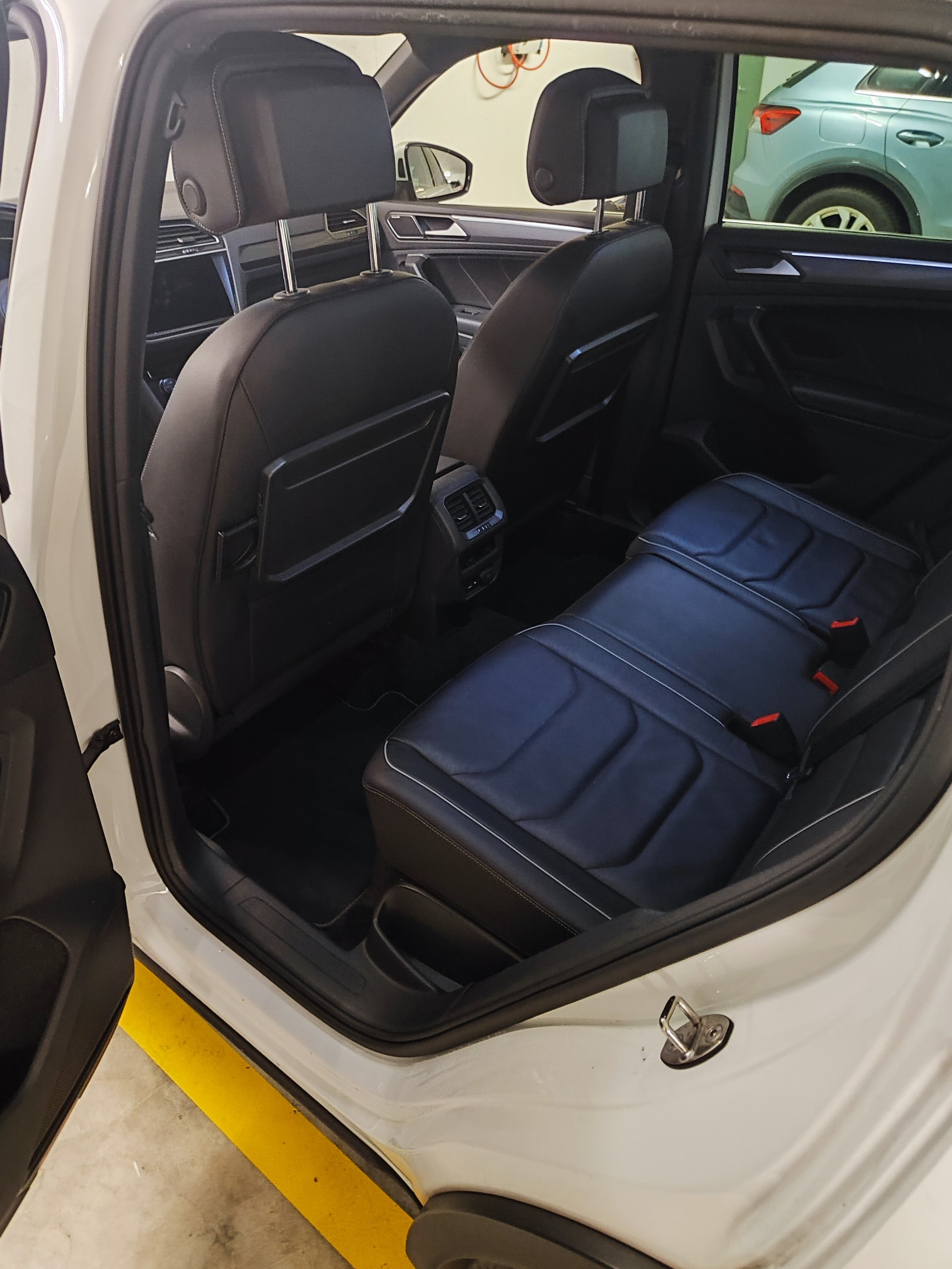 VW Tiguan 2.0TSI Highline 4Motion DSG-image-6