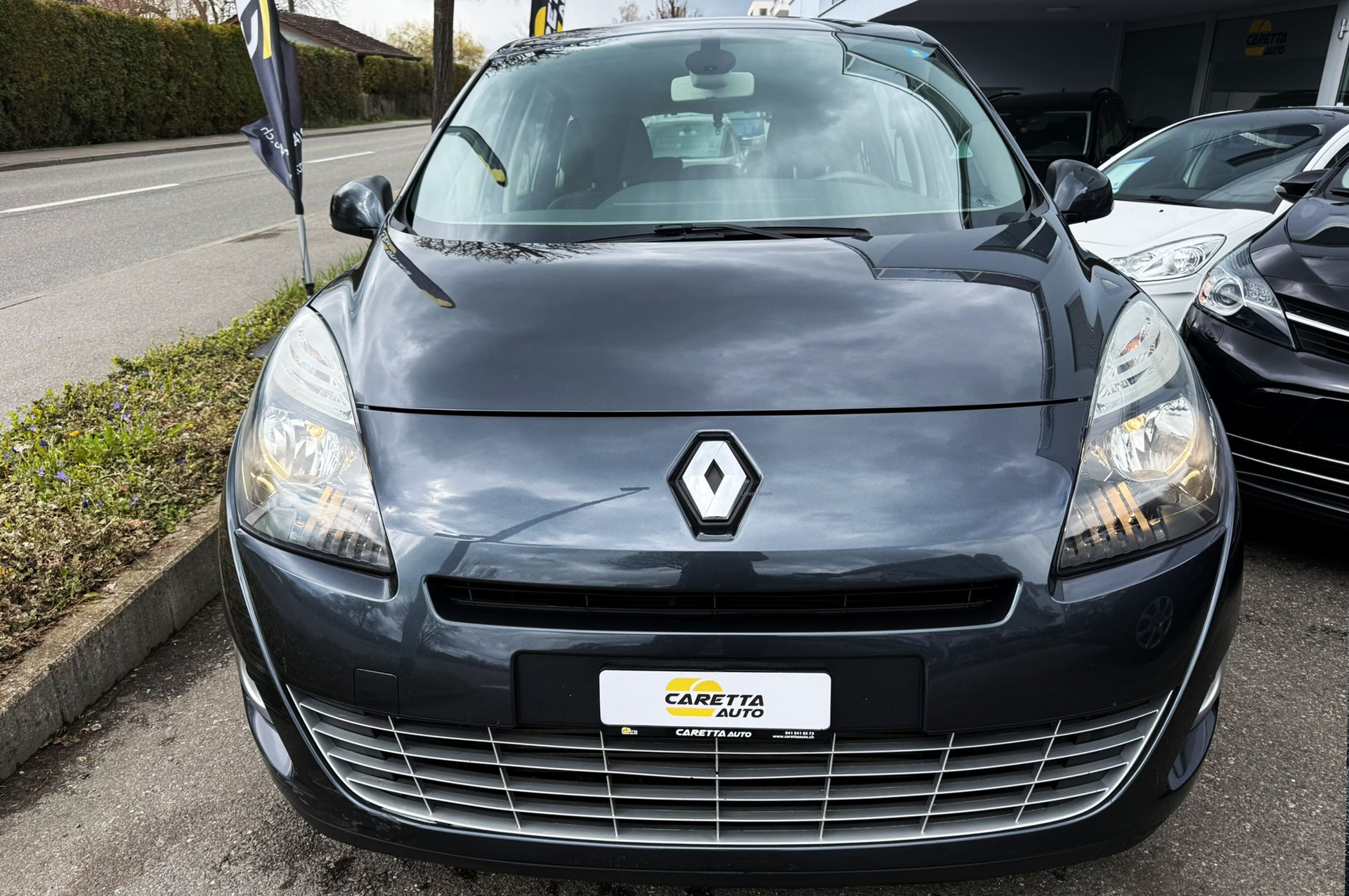 RENAULT Grand Scénic 1.4 16V Turbo Expression-image-1