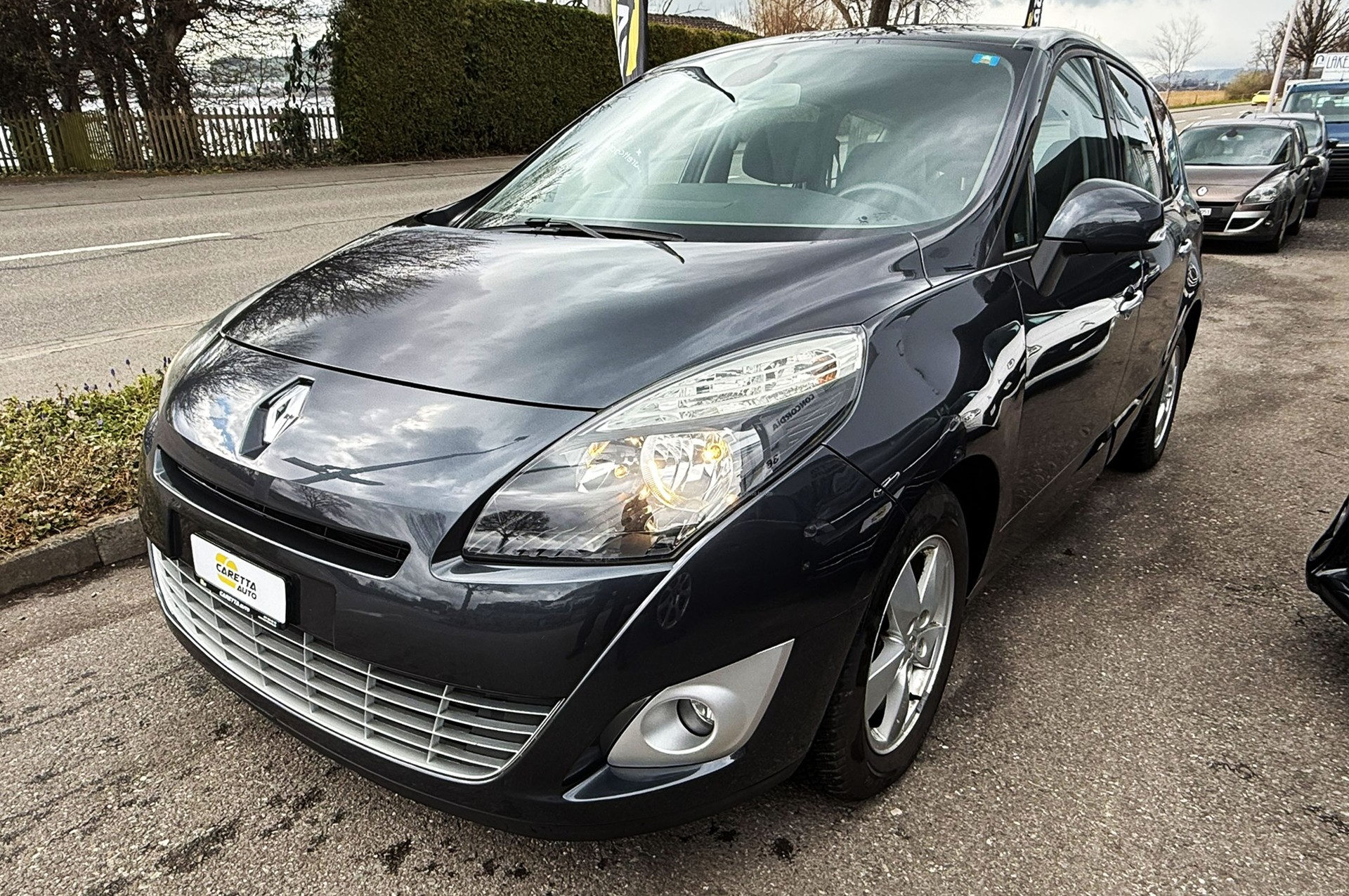 RENAULT Grand Scénic 1.4 16V Turbo Expression-image-2